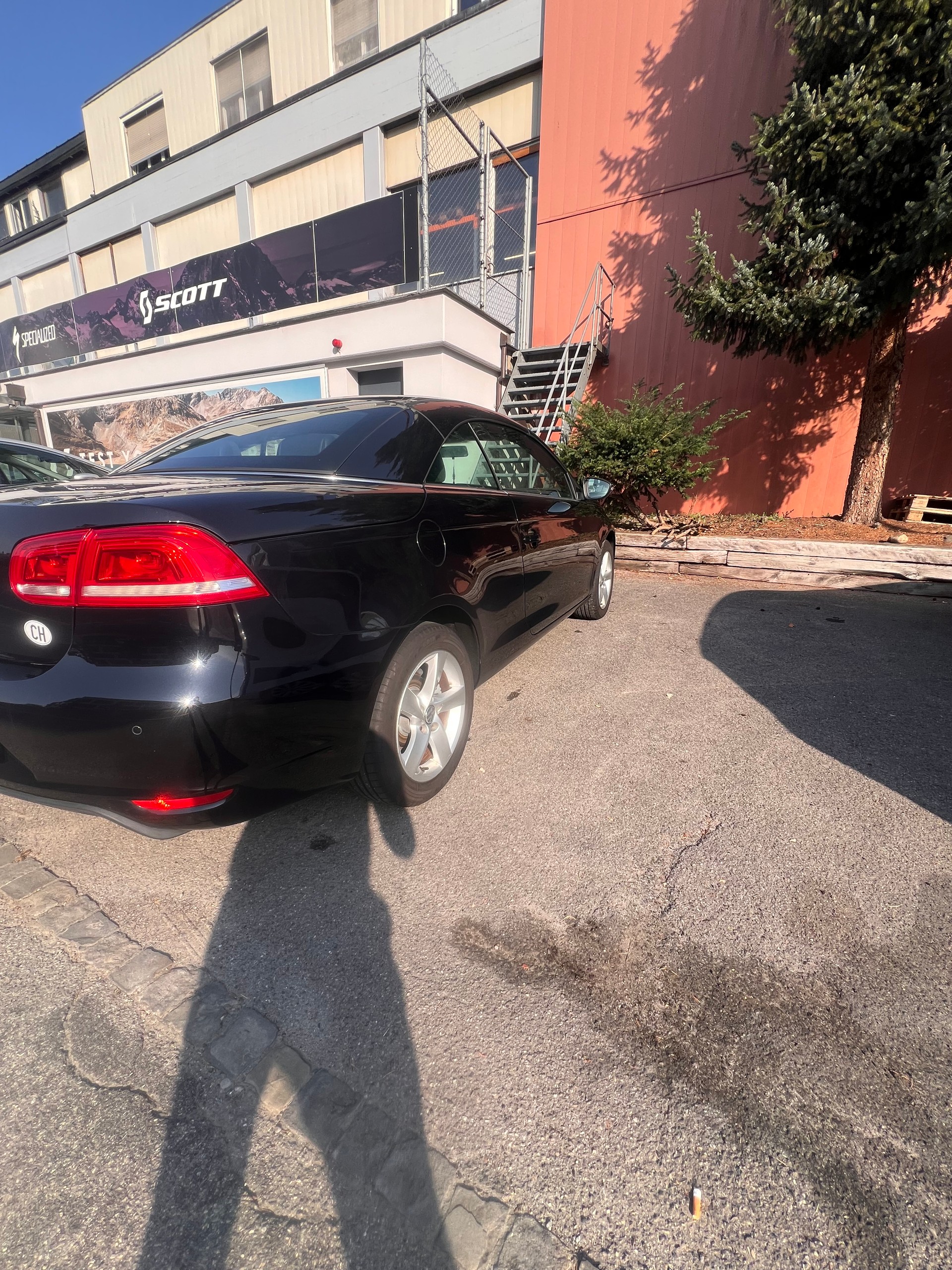 VW Eos 1.4 TSI BlueMotion Technology-image-9