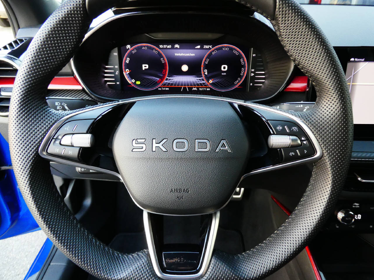 SKODA Fabia 1.0 TSI Monte Carlo DSG-image-10