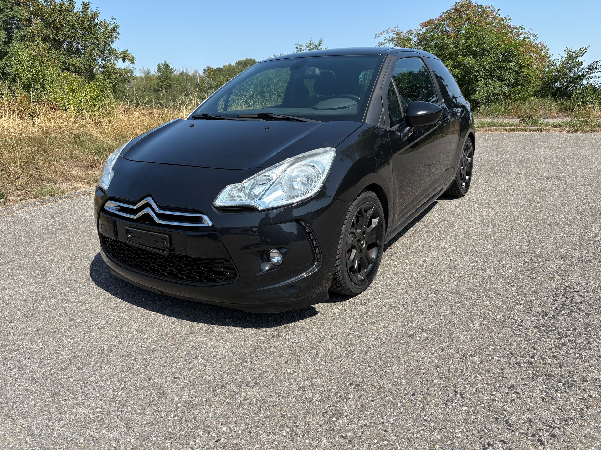 DS AUTOMOBILES DS3 1.6 VTi SO Chic-image-0