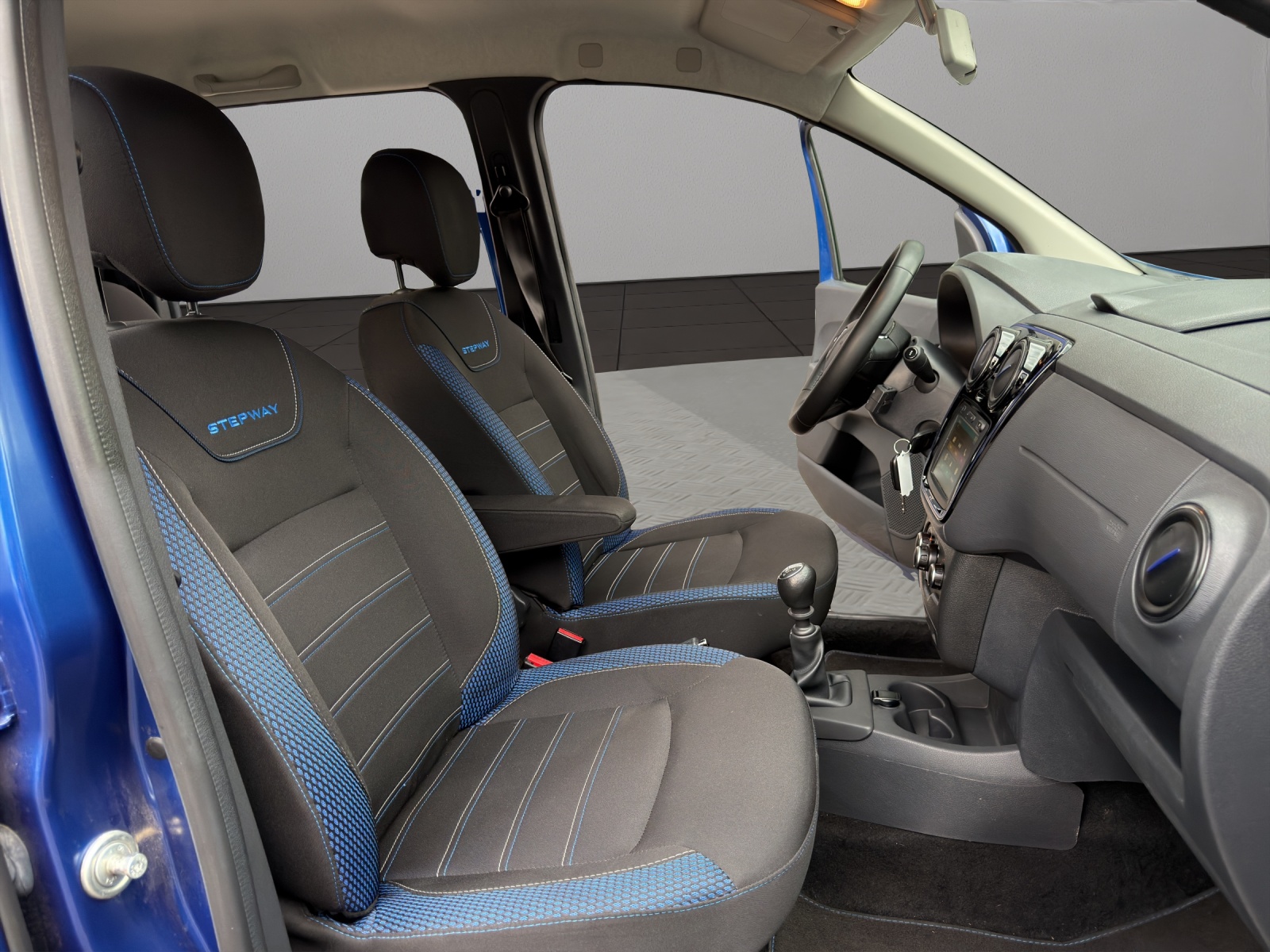 DACIA Lodgy TCE 130 Stepway 7PL-image-16