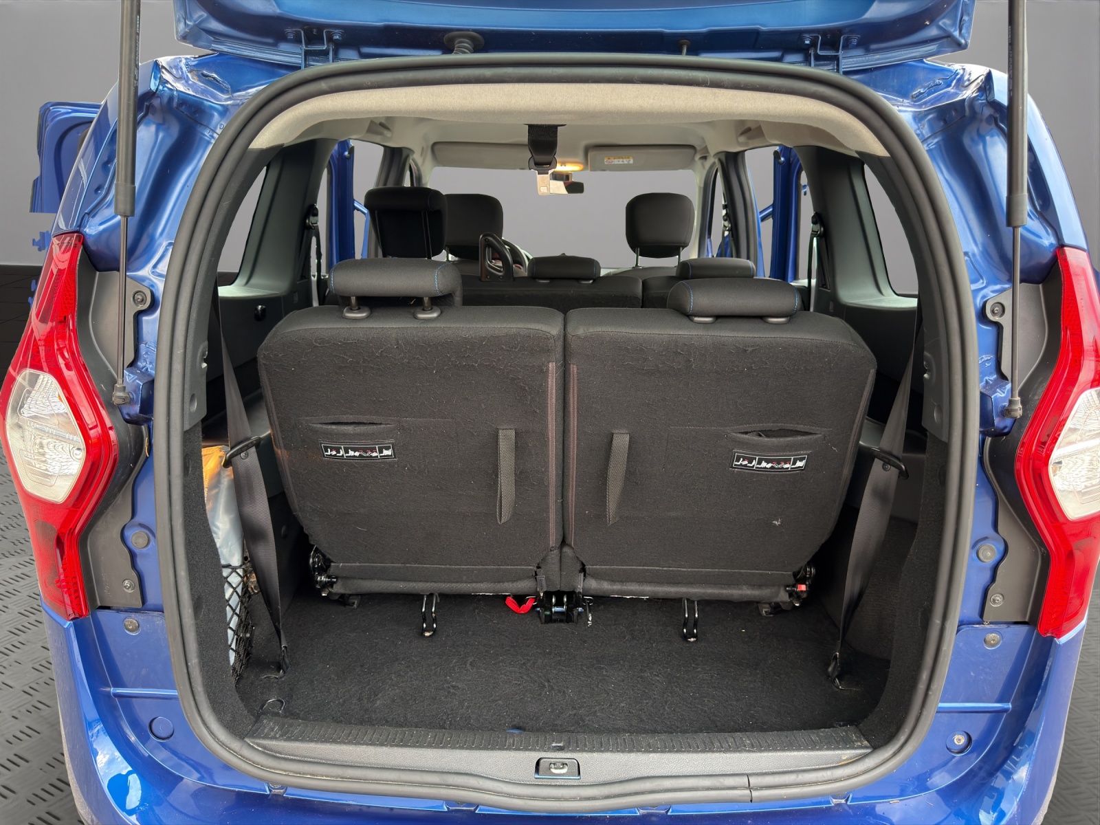 DACIA Lodgy TCE 130 Stepway 7PL-image-18