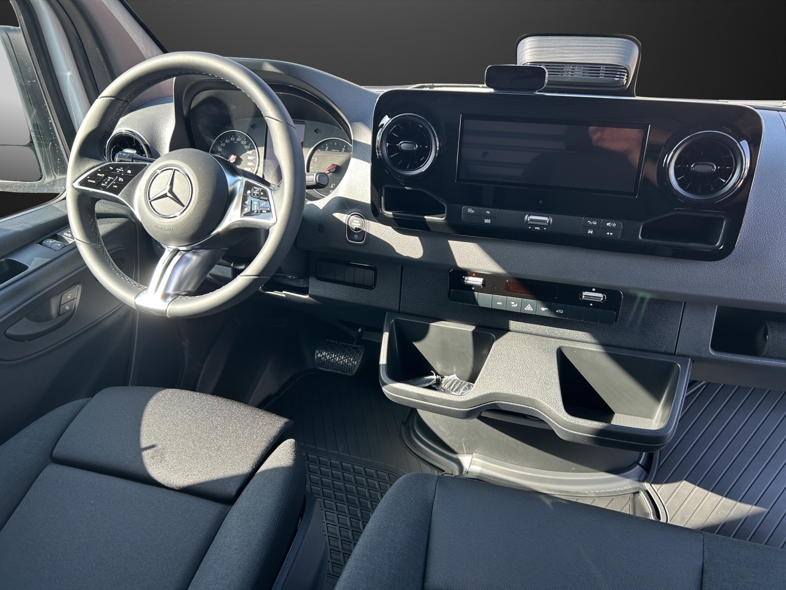 MERCEDES-BENZ Sprinter 317 CDI Standard 9G-TRONIC-image-8