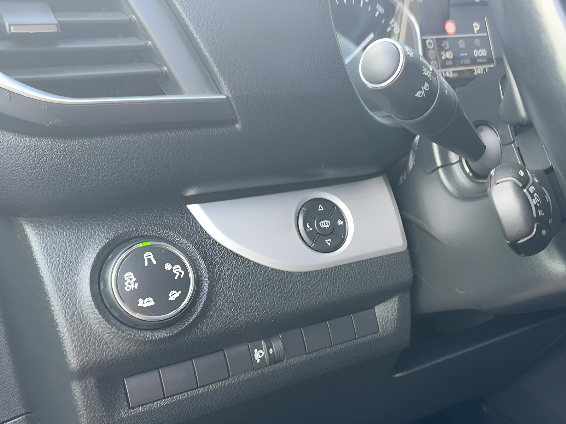 CITROEN Spacetourer 2.0 BlueHDi ShineM EAT-image-10