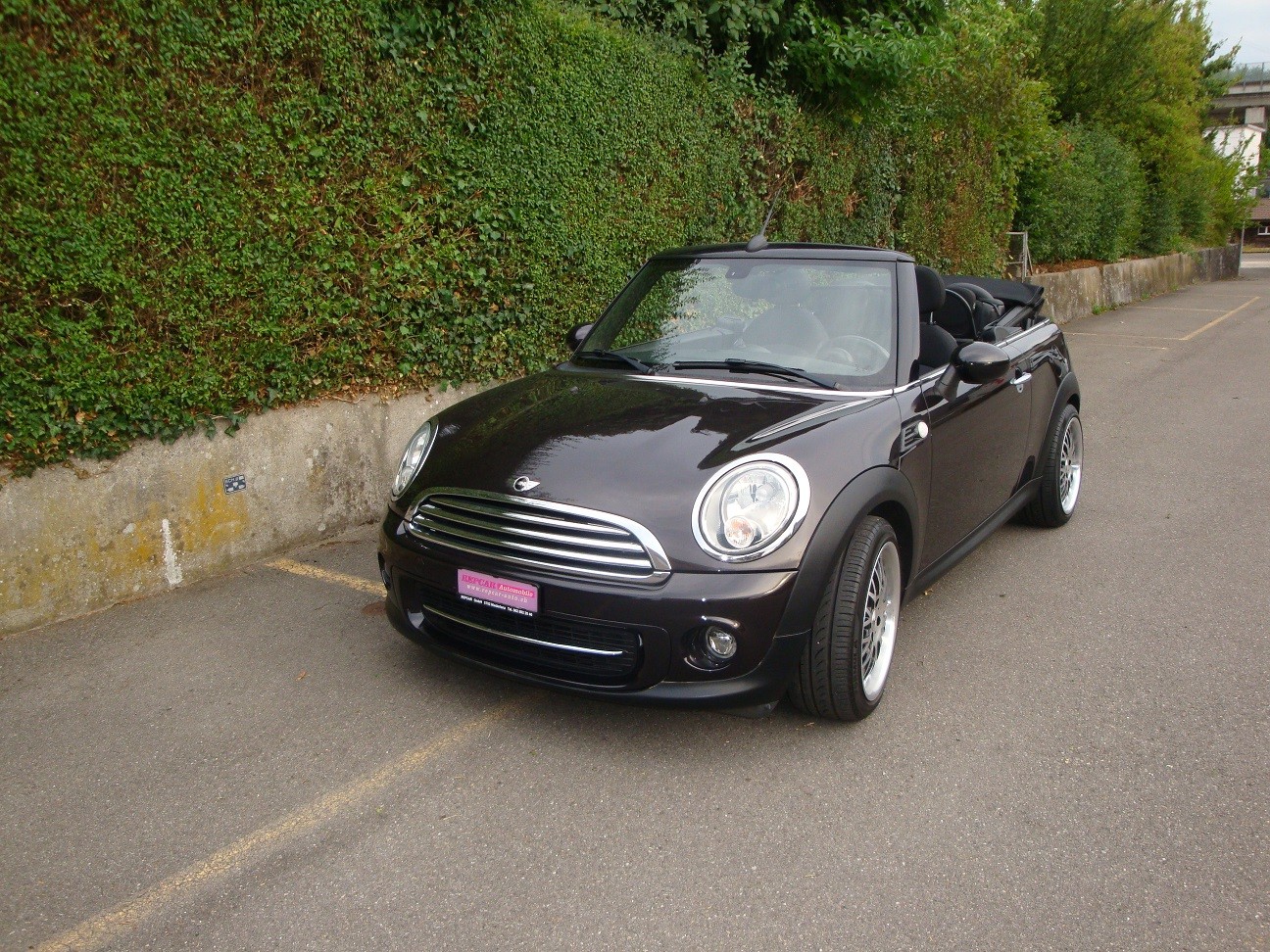 MINI Cooper Cabriolet-image-2