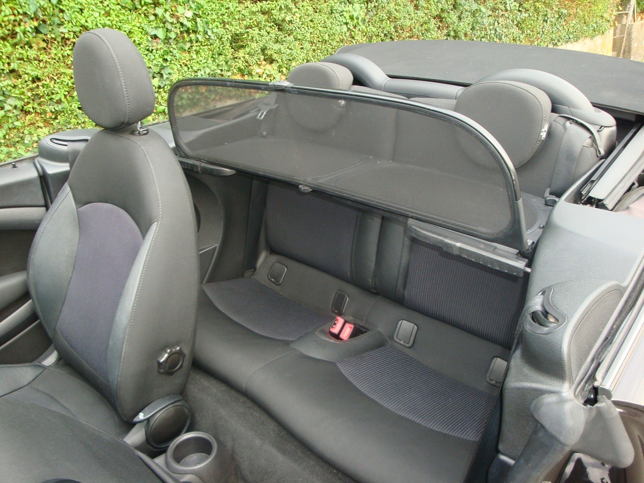 MINI Cooper Cabriolet-image-8