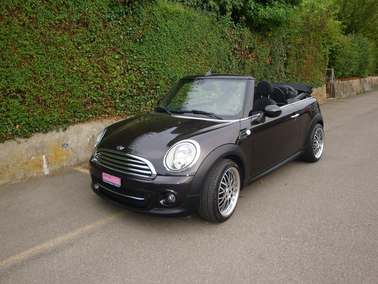 MINI Cooper Cabriolet-image-0