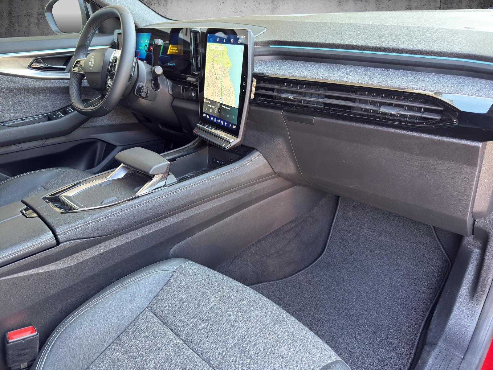 RENAULT Espace 1.2 E-Tech 200 PS Techno 7-Sitze-image-8