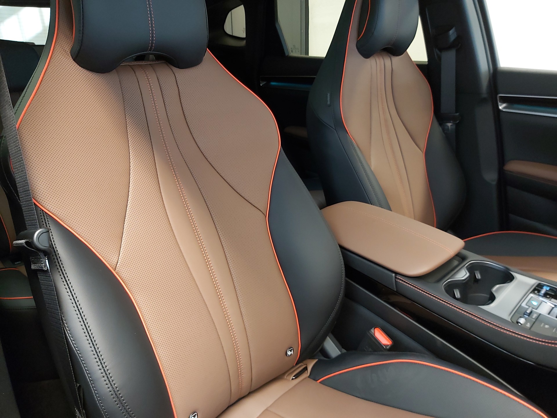 BYD Seal U DM-i Design AWD-image-10