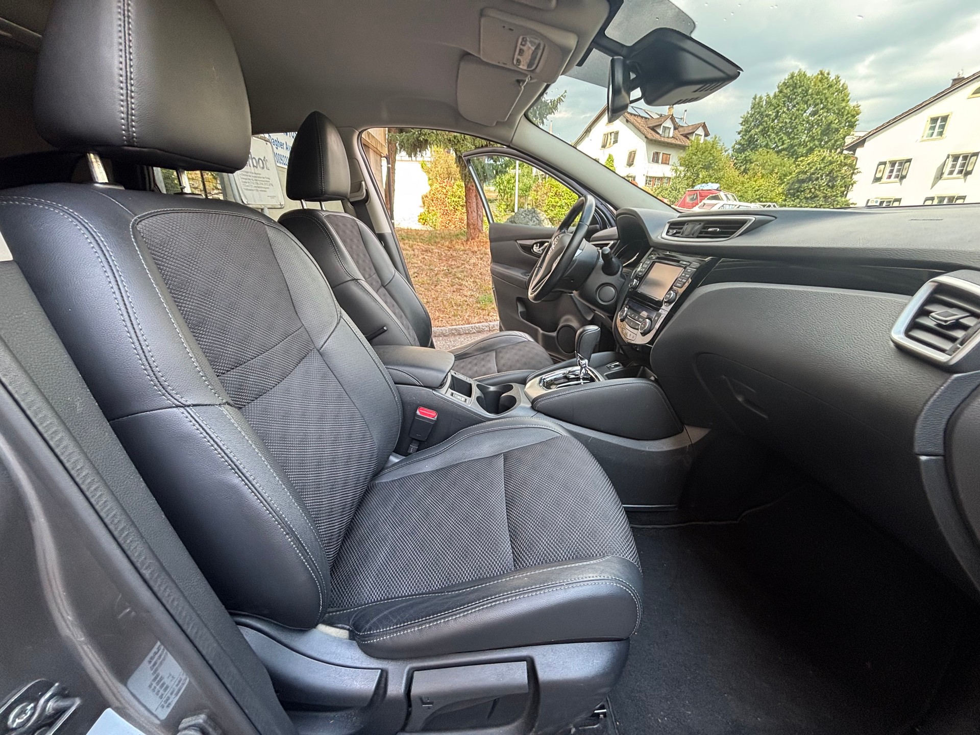 NISSAN Qashqai 1.2 DIG-T tekna Xtronic CVT-image-9