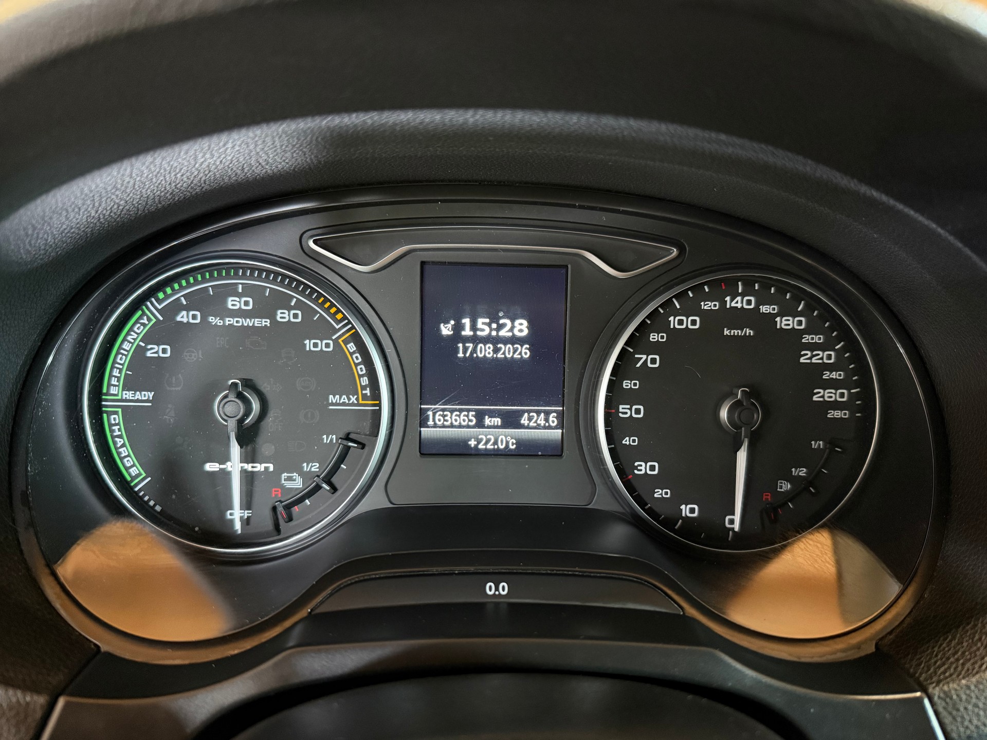 AUDI A3 Sportback 1.4 e-tron Ambition S-tronic-image-10