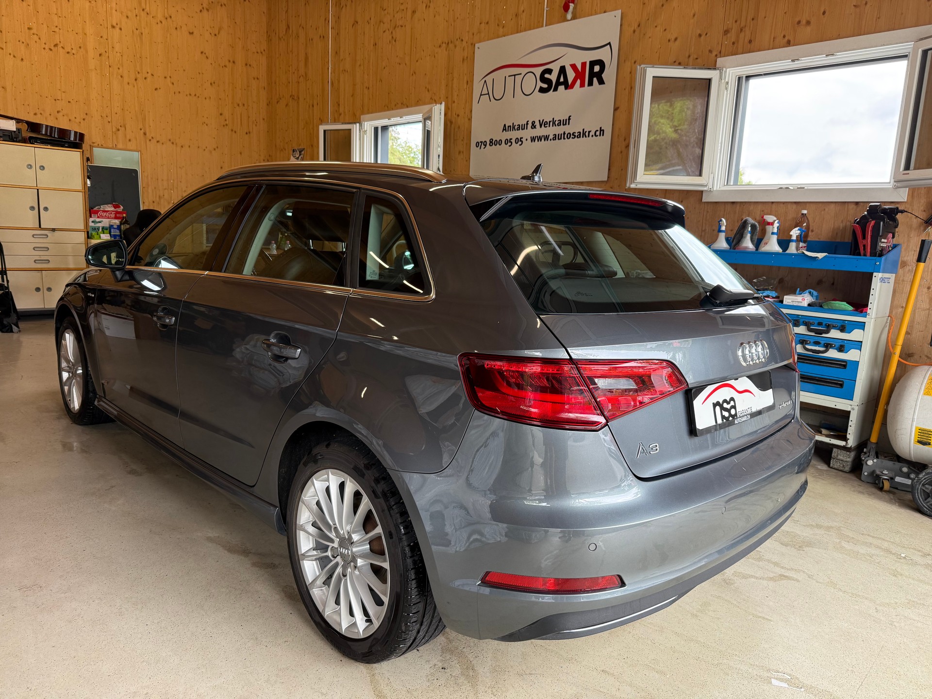 AUDI A3 Sportback 1.4 e-tron Ambition S-tronic-image-5