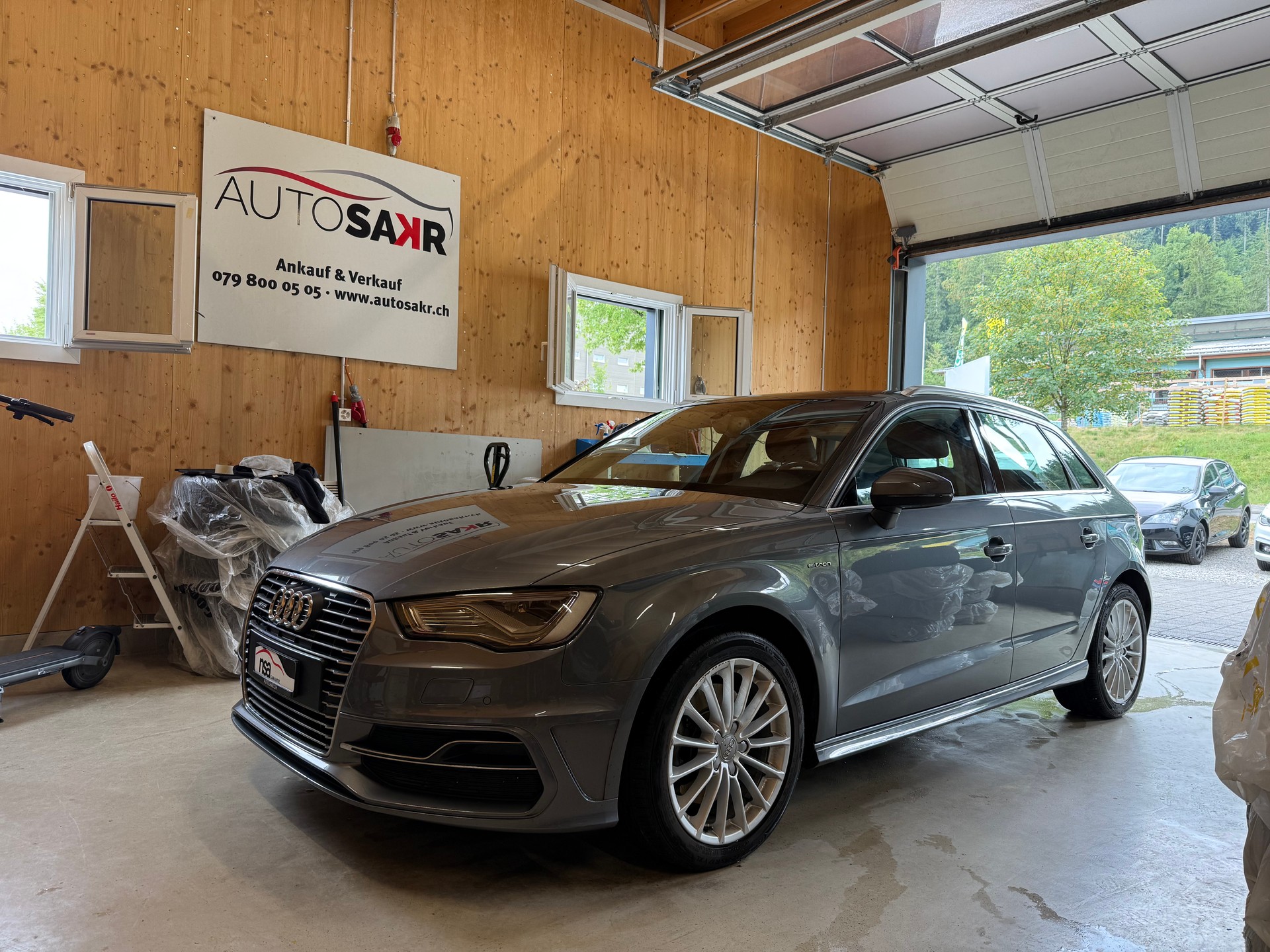 AUDI A3 Sportback 1.4 e-tron Ambition S-tronic-image-0