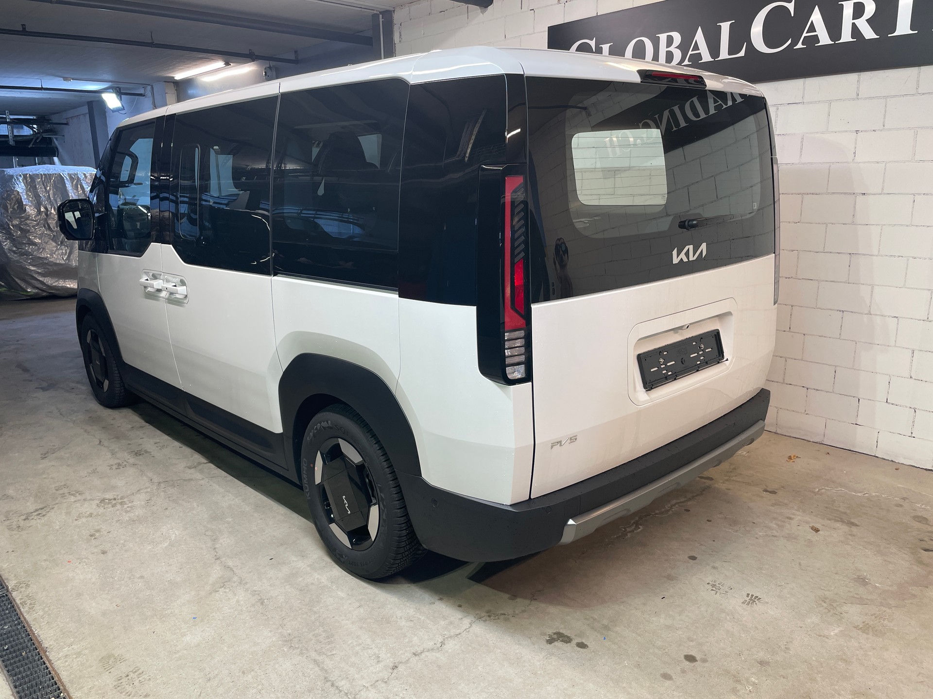 KIA PV5 71.2 kWh Elite mit Wärmepumpe, VOLLAUSSTATTUNG-image-9