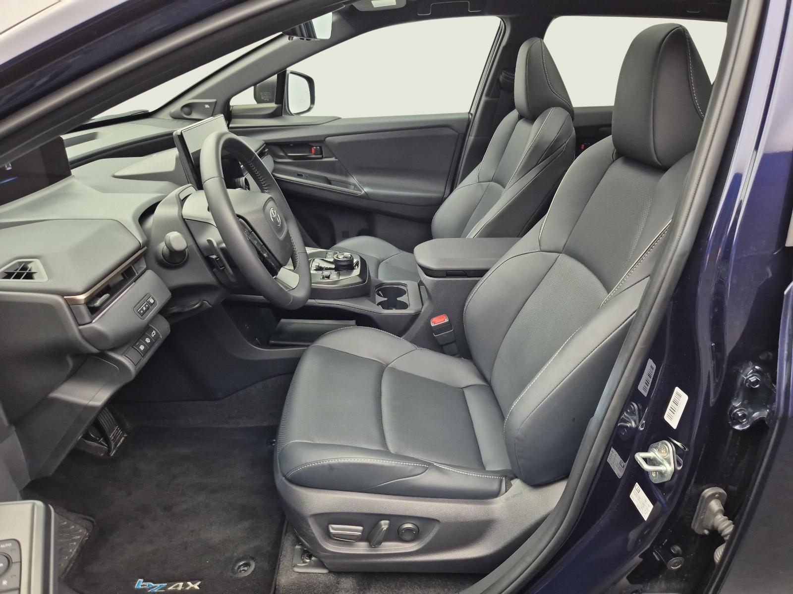 TOYOTA bZ4X 22kW OBC Premium AWD-showroom-element-2