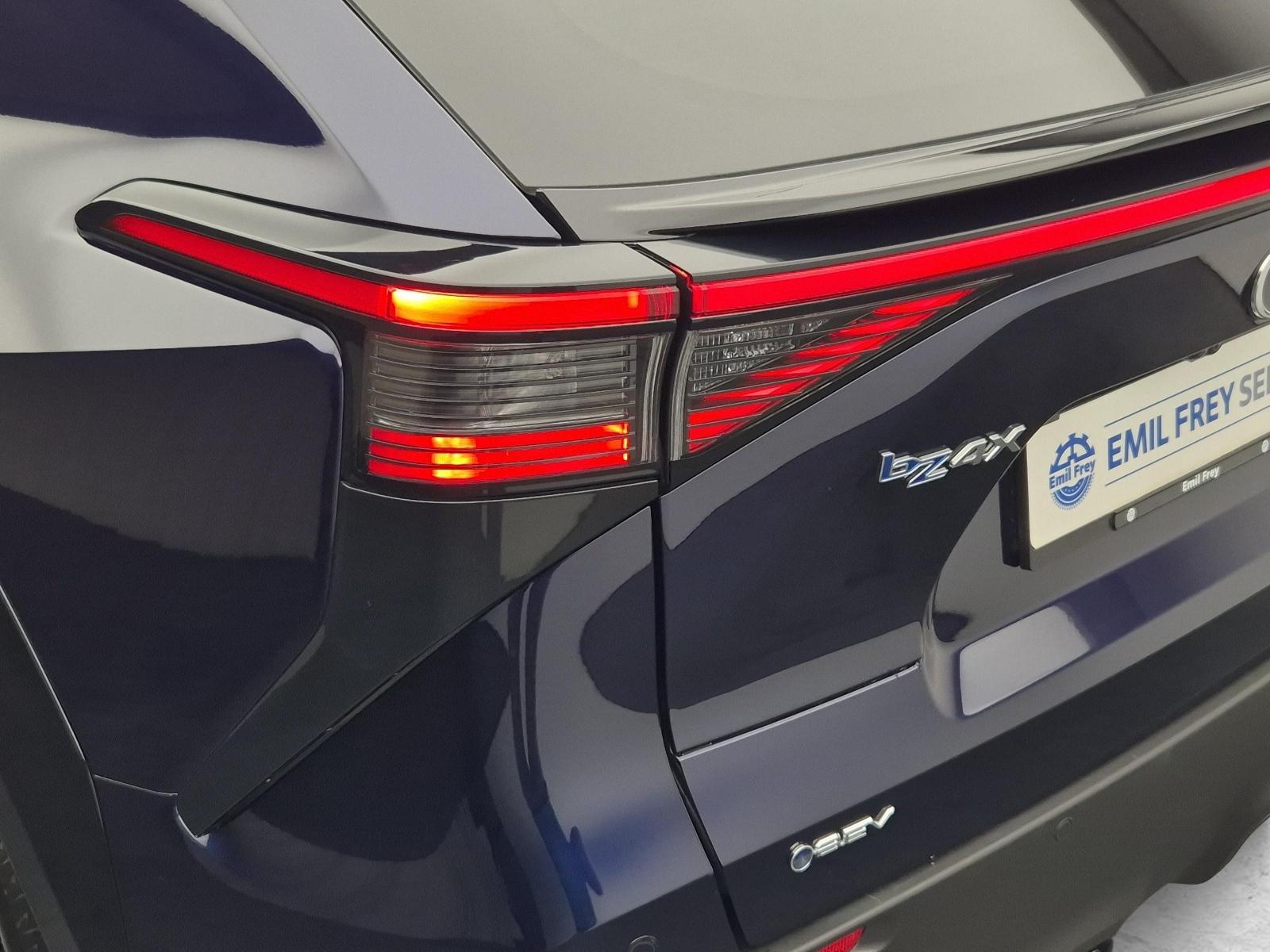 TOYOTA bZ4X 22kW OBC Premium AWD-image-19