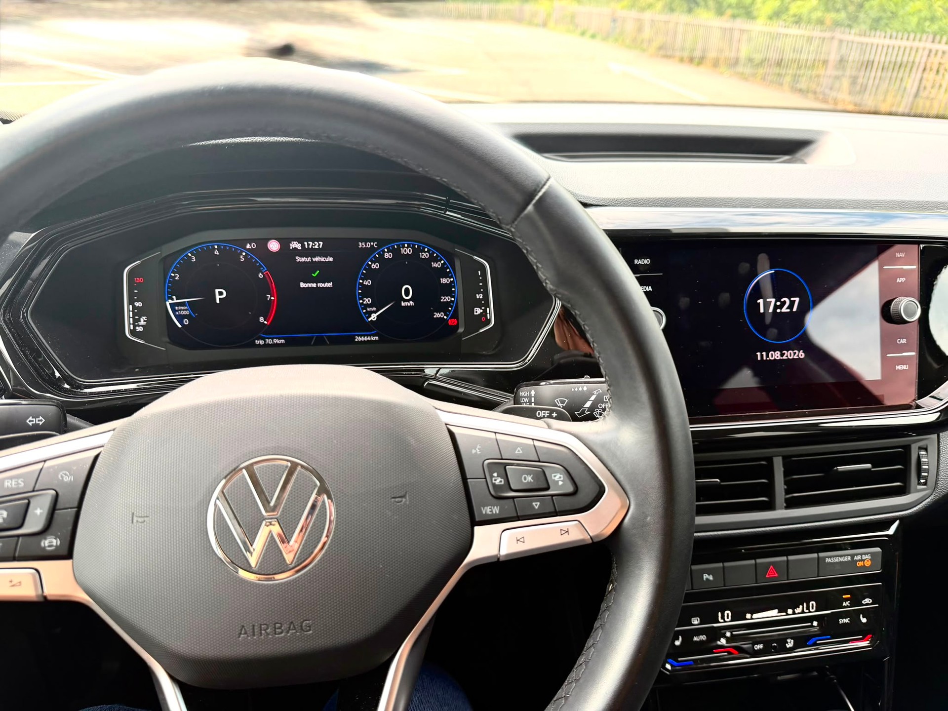 VW 1.0 TSI 110 Life DSG-image-4
