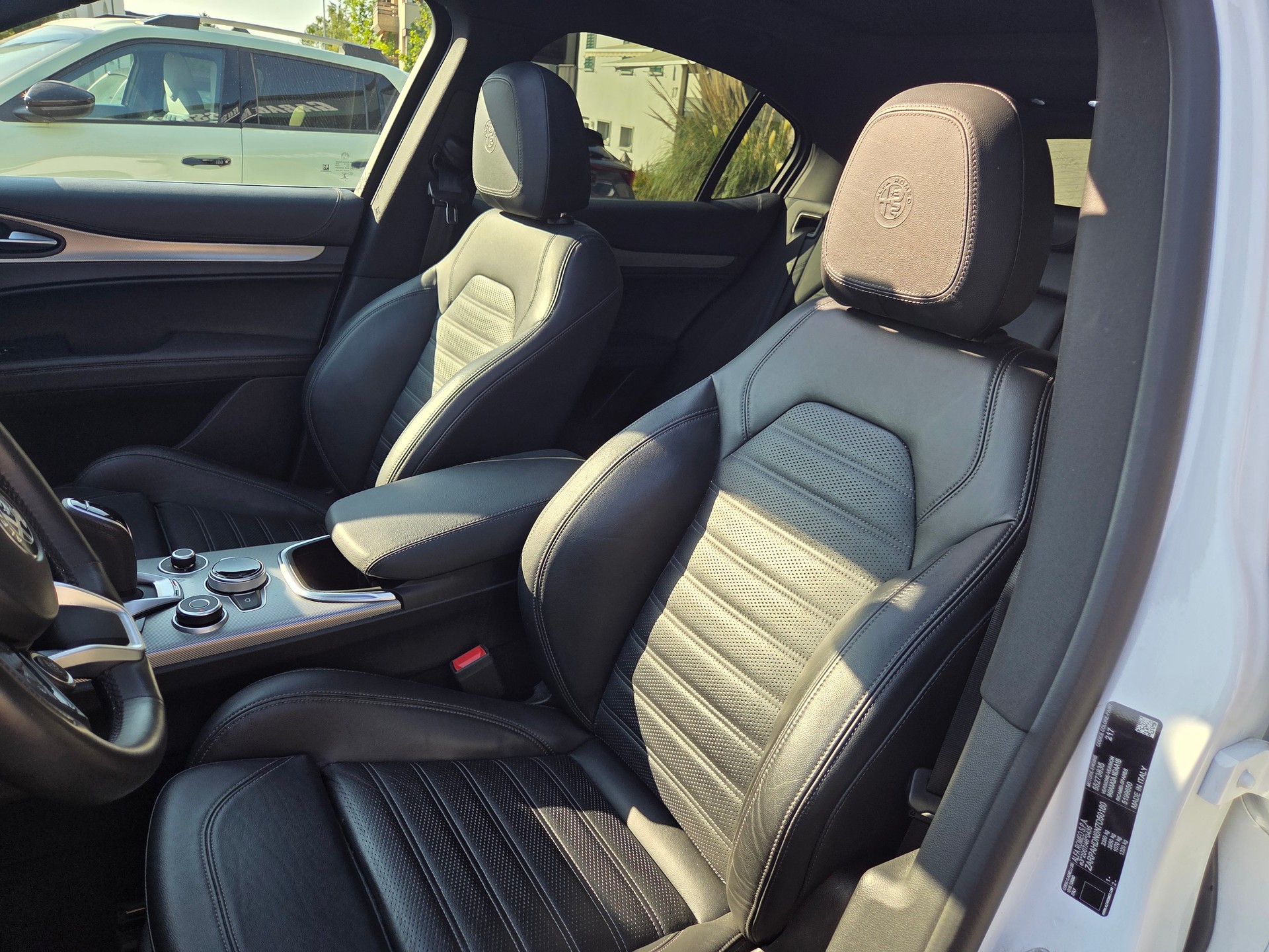 ALFA ROMEO Stelvio 2.0 Veloce Sky Q4-image-9