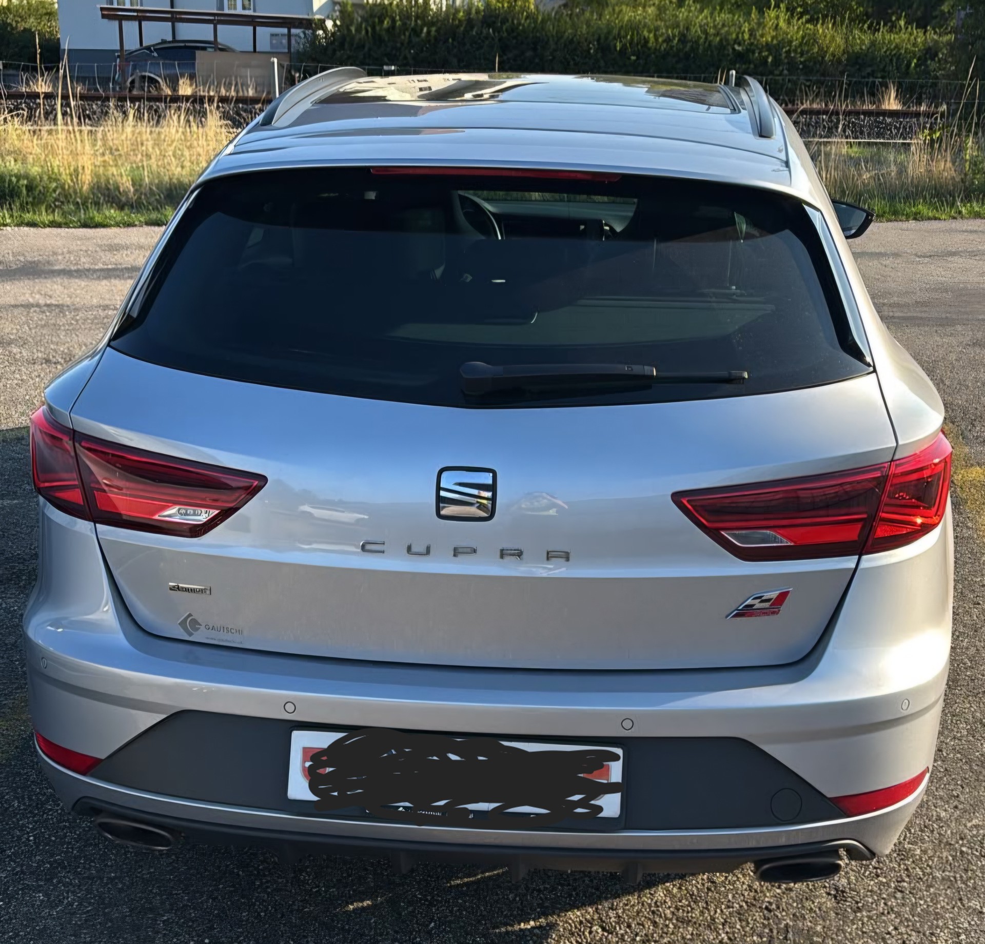 SEAT 2.0 TSI 300 Cupra 4Drive DSG-image-1