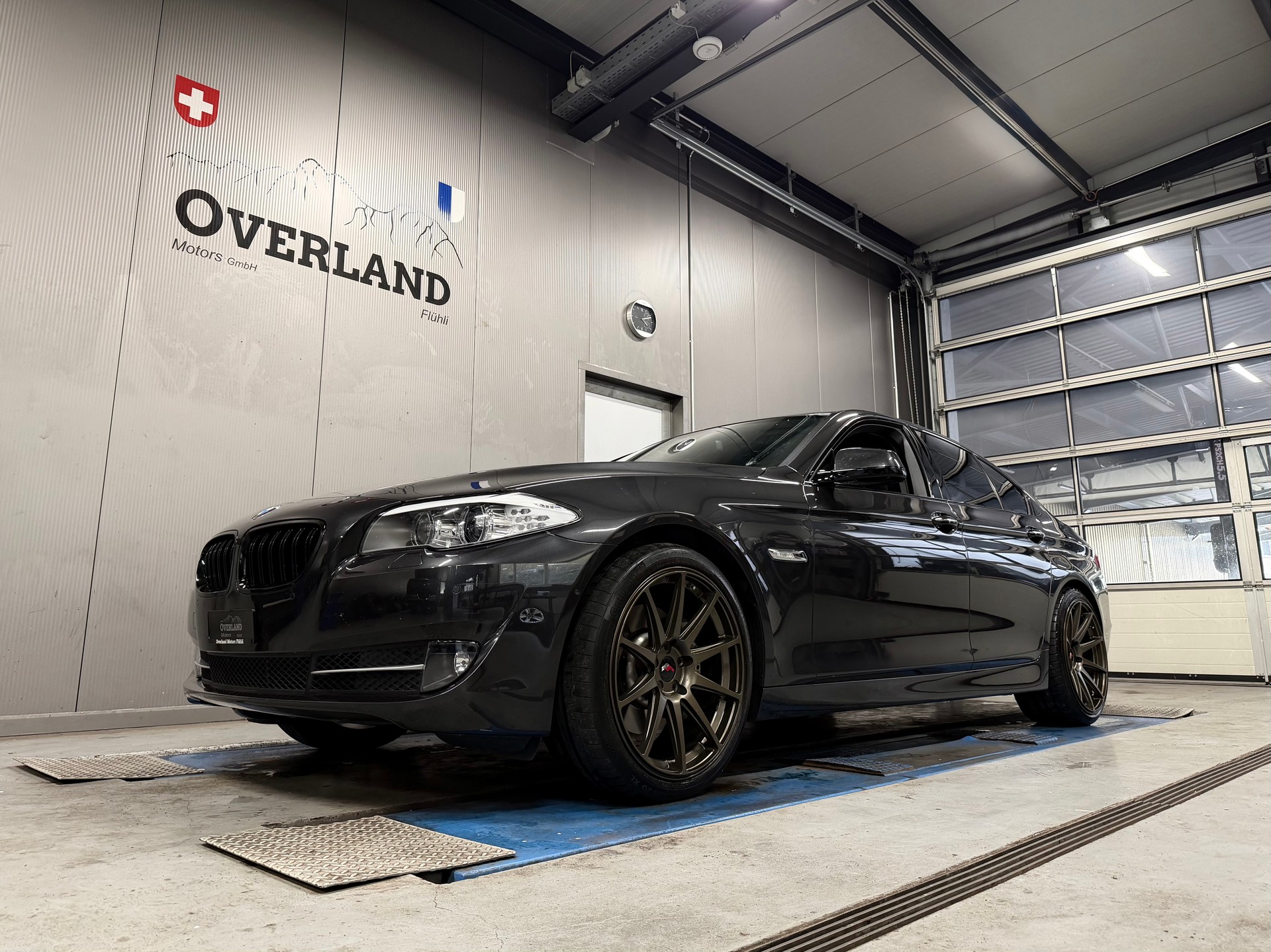BMW 530d xDrive Steptronic-image-0