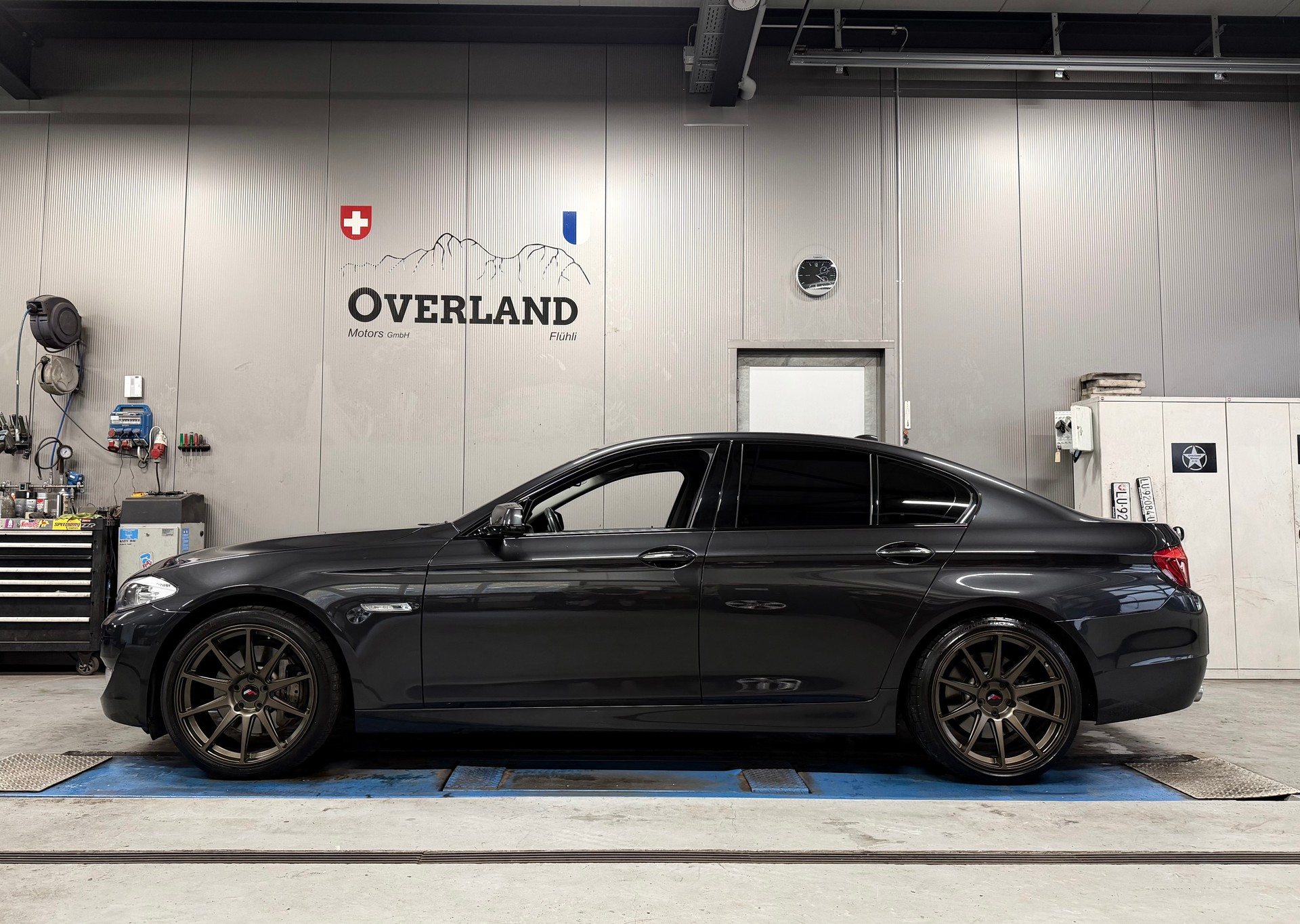BMW 530d xDrive Steptronic-image-1