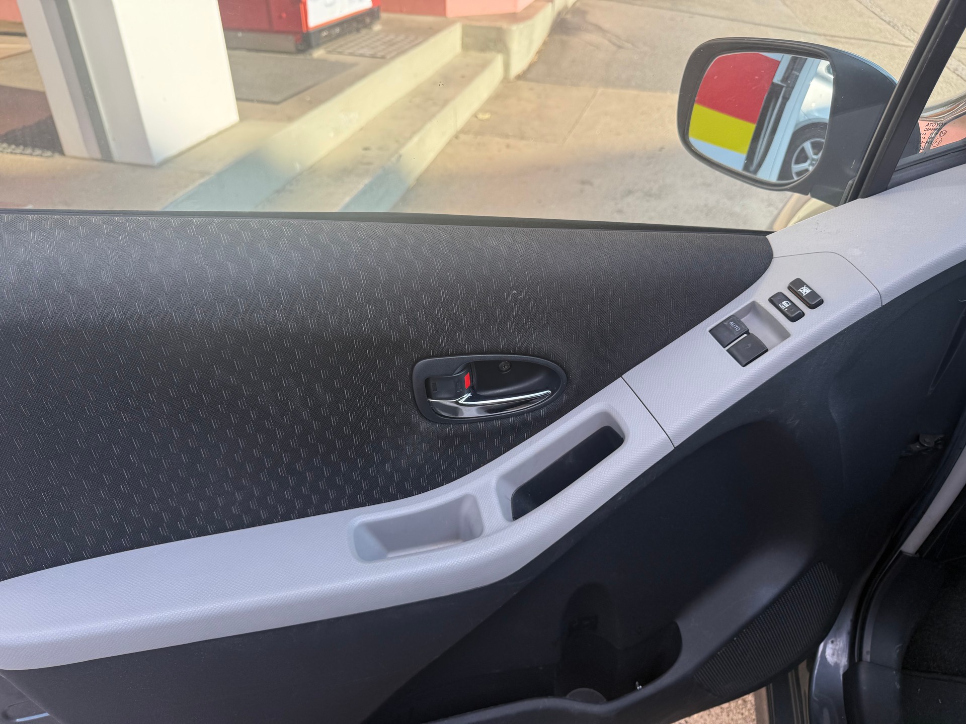 TOYOTA Yaris 1.8 TS-image-11