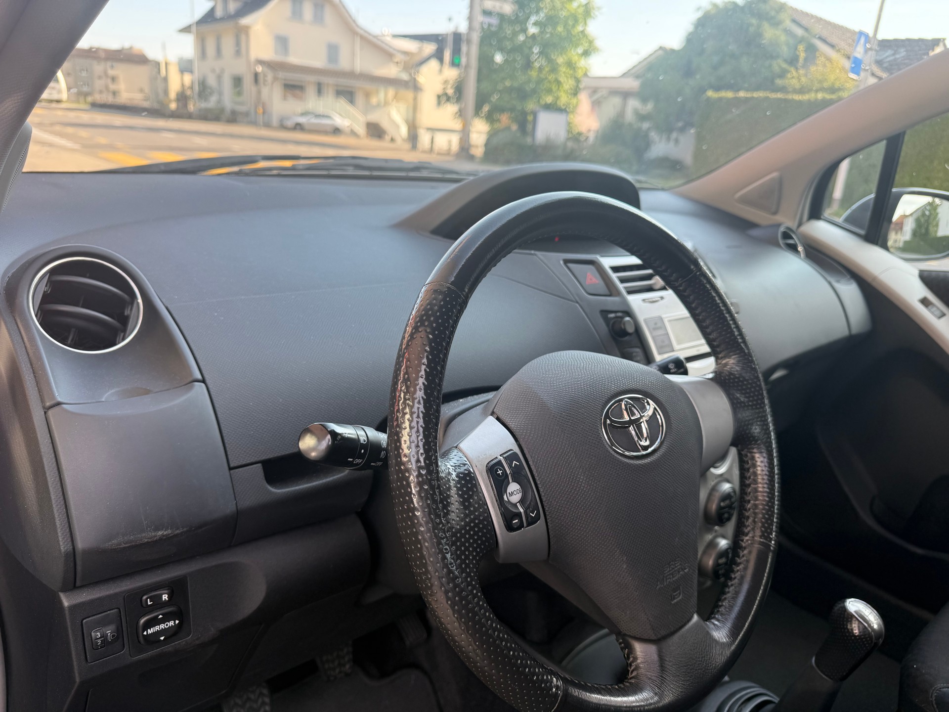 TOYOTA Yaris 1.8 TS-image-12
