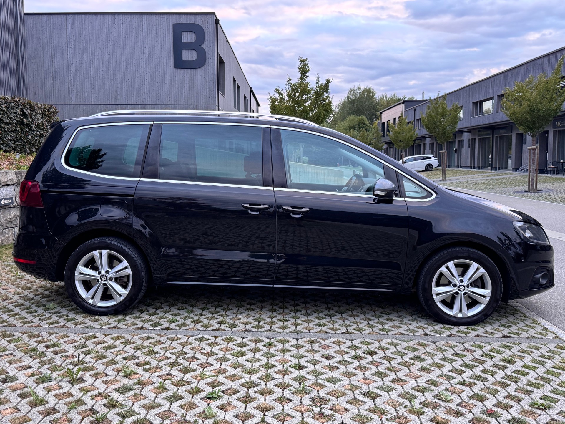 SEAT Alhambra 2.0 TDI FR Line-image-4