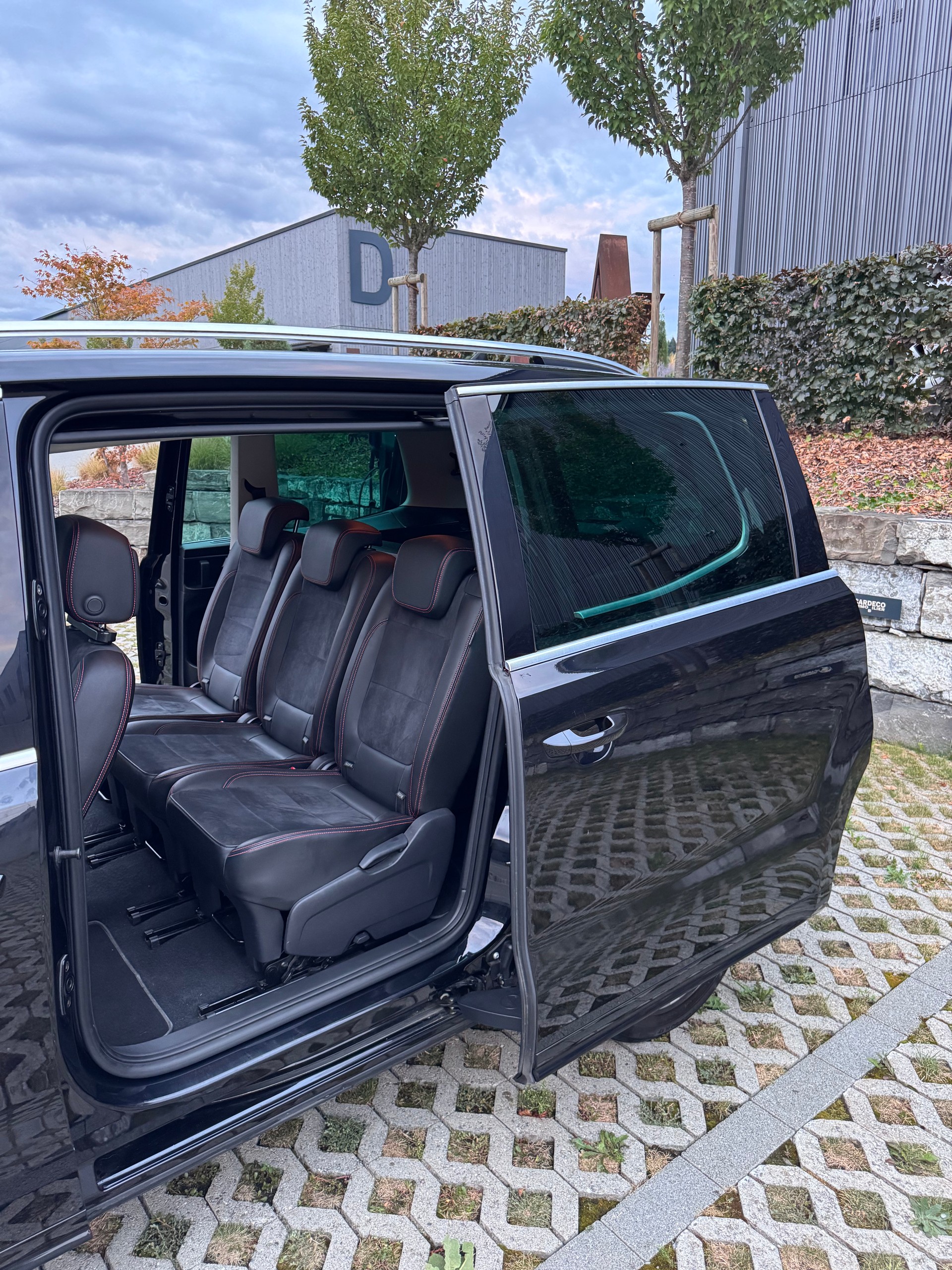 SEAT Alhambra 2.0 TDI FR Line-image-12