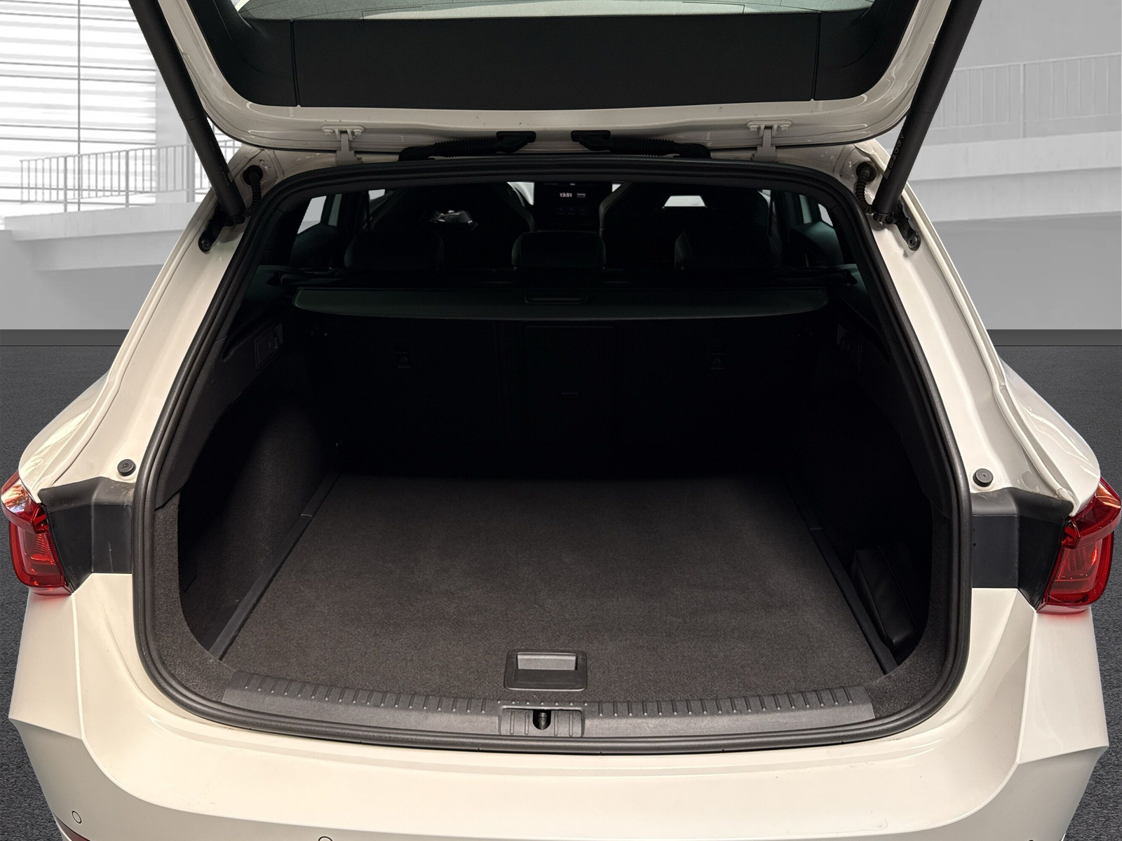 CUPRA LEON ST 2.0 TSI VZ DSG 4Drive-image-8