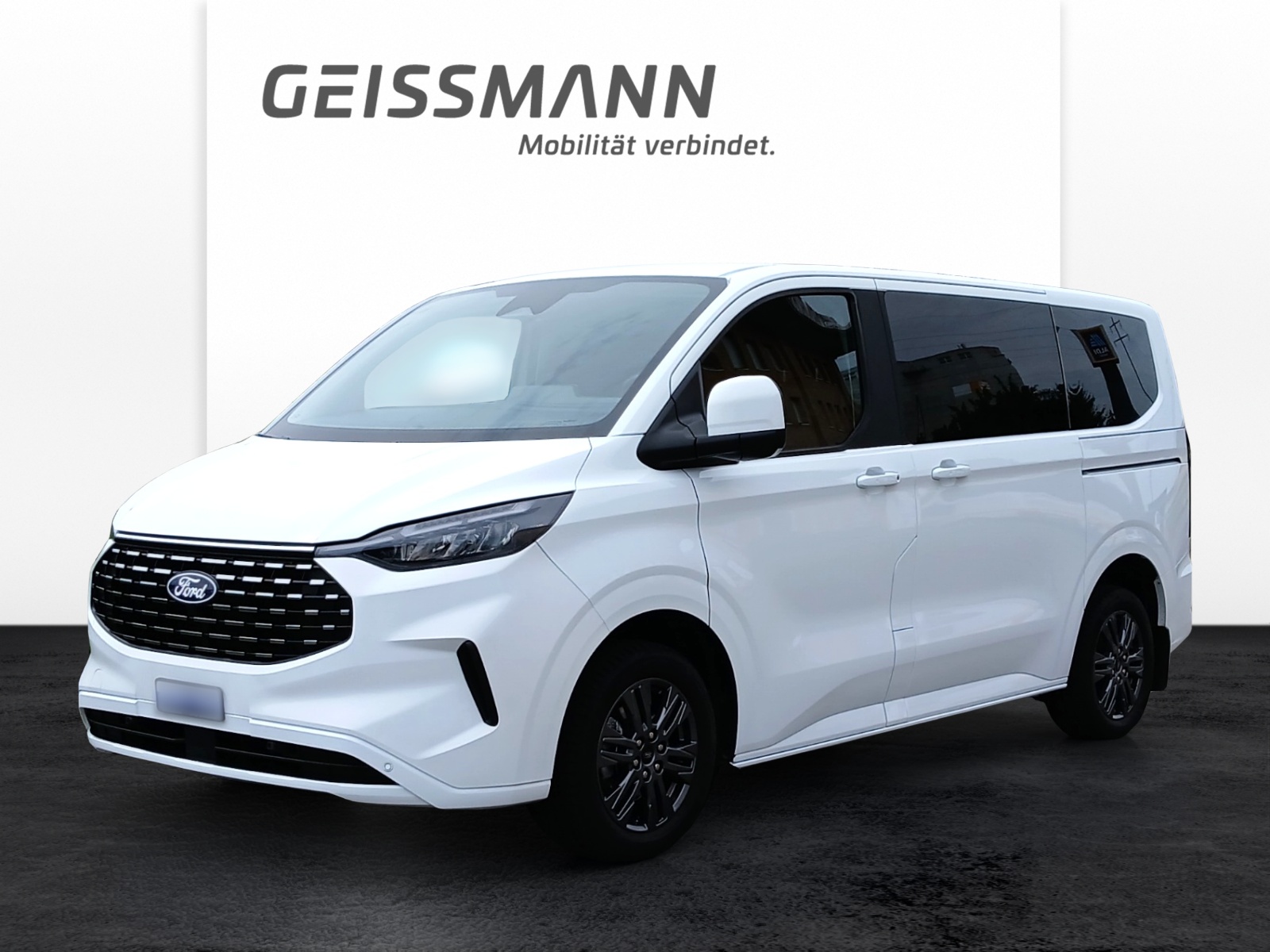 FORD Tourneo Custom Bus 320 L1 2.0 EcoBlue 170 Titanium 4x4-image-0