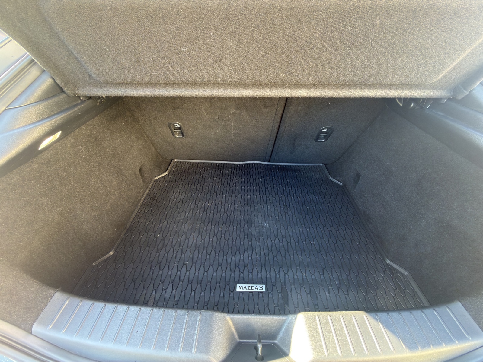 MAZDA 3 Hatchback 2.0 186 Homura-image-15