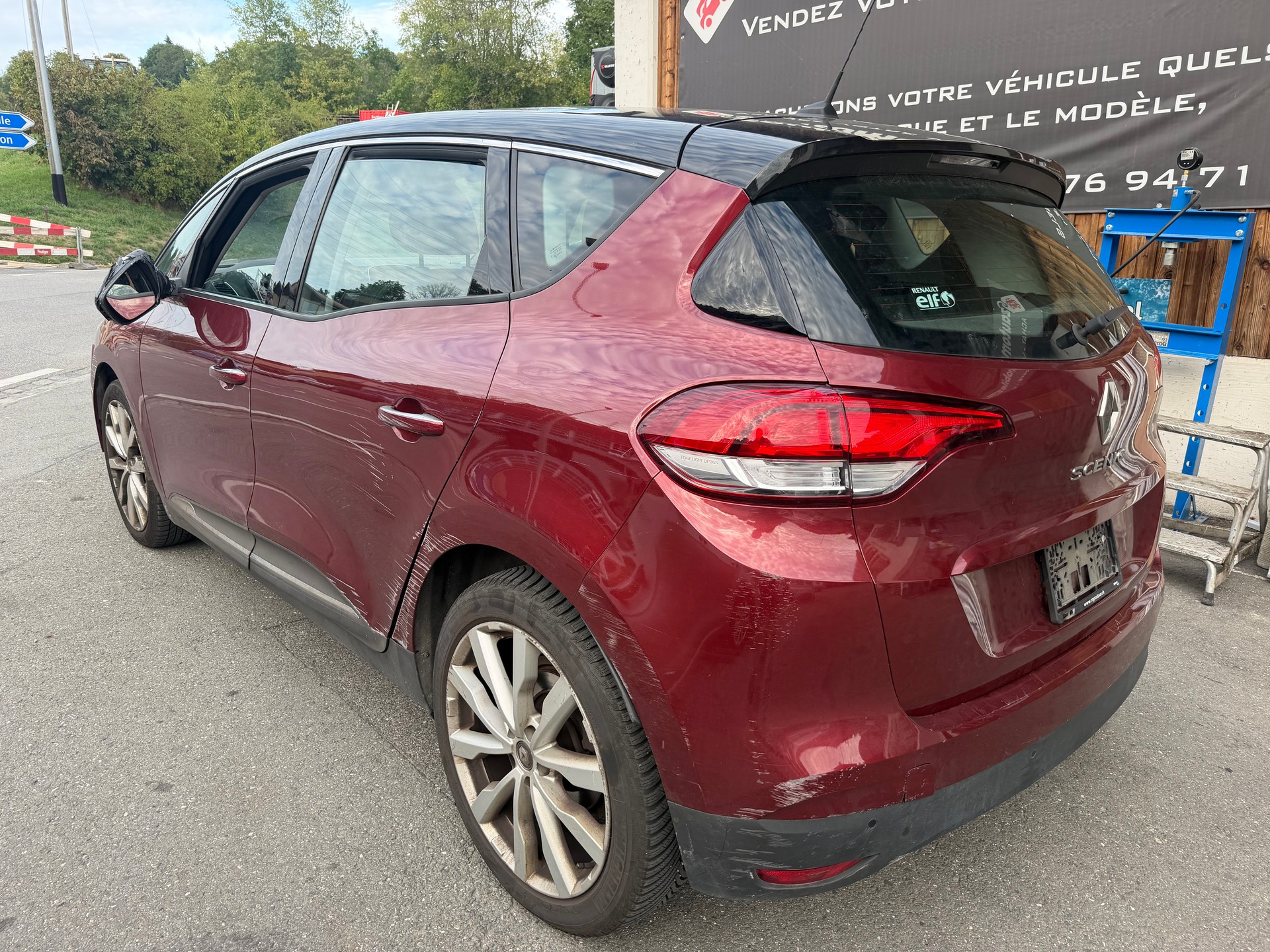 RENAULT Scénic 1.2 16V Turbo Bose-showroom-element-3