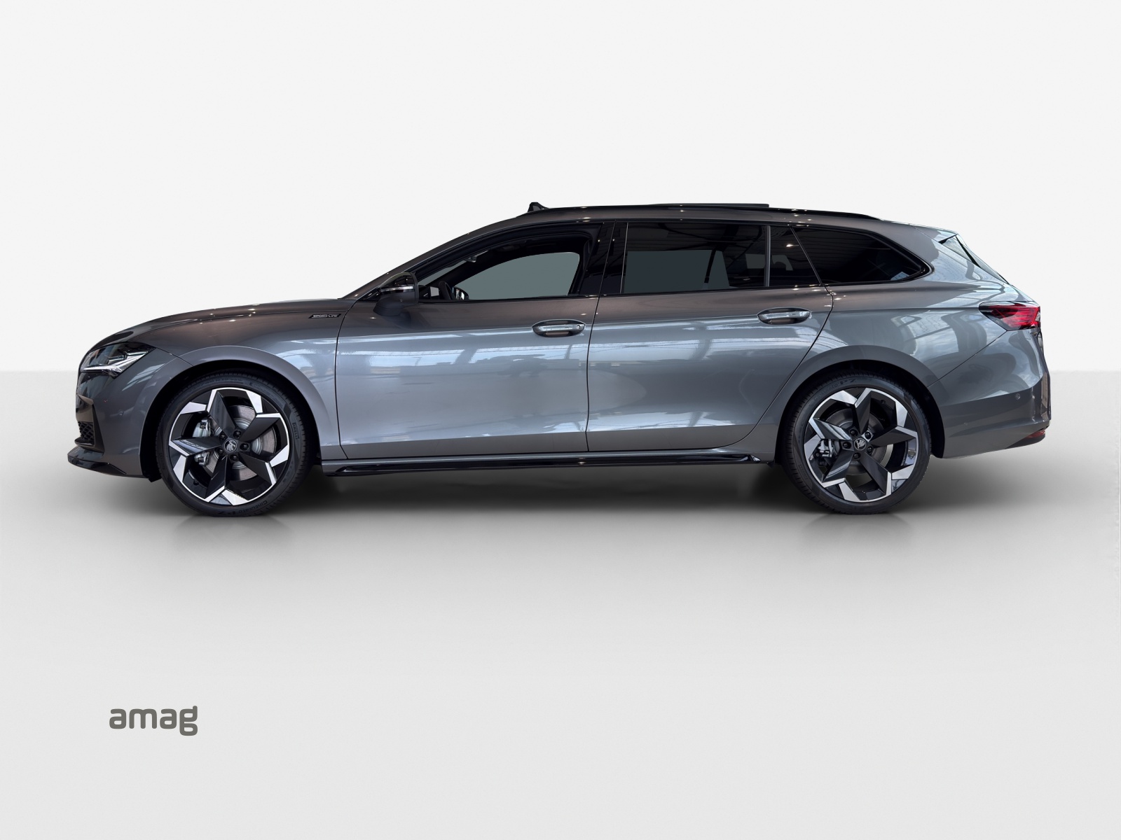 SKODA Superb Combi 2.0 TSI Sportline 4x4 DSG-image-1