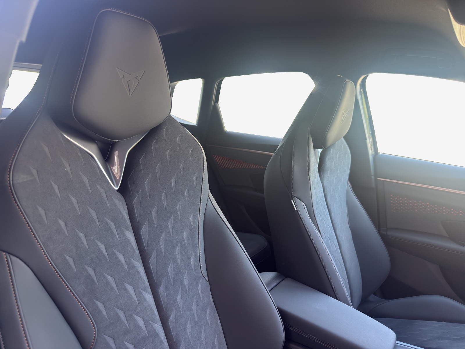 CUPRA Terramar 2.0 TSI DSG 4Drive VZ-image-9