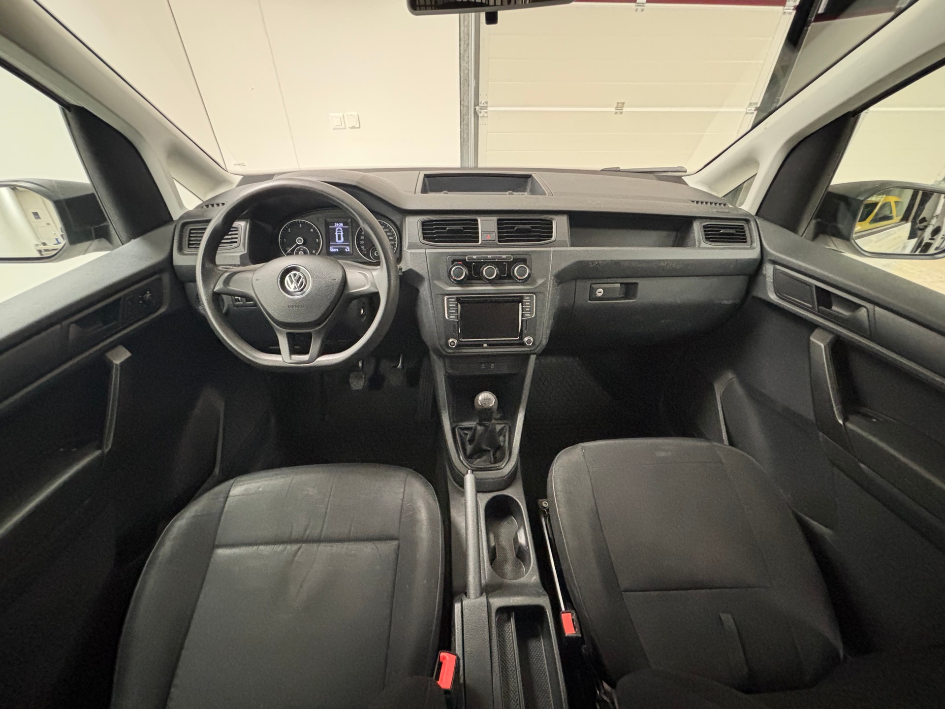 VW Caddy 2.0TDI BlueMotion Technology-image-10