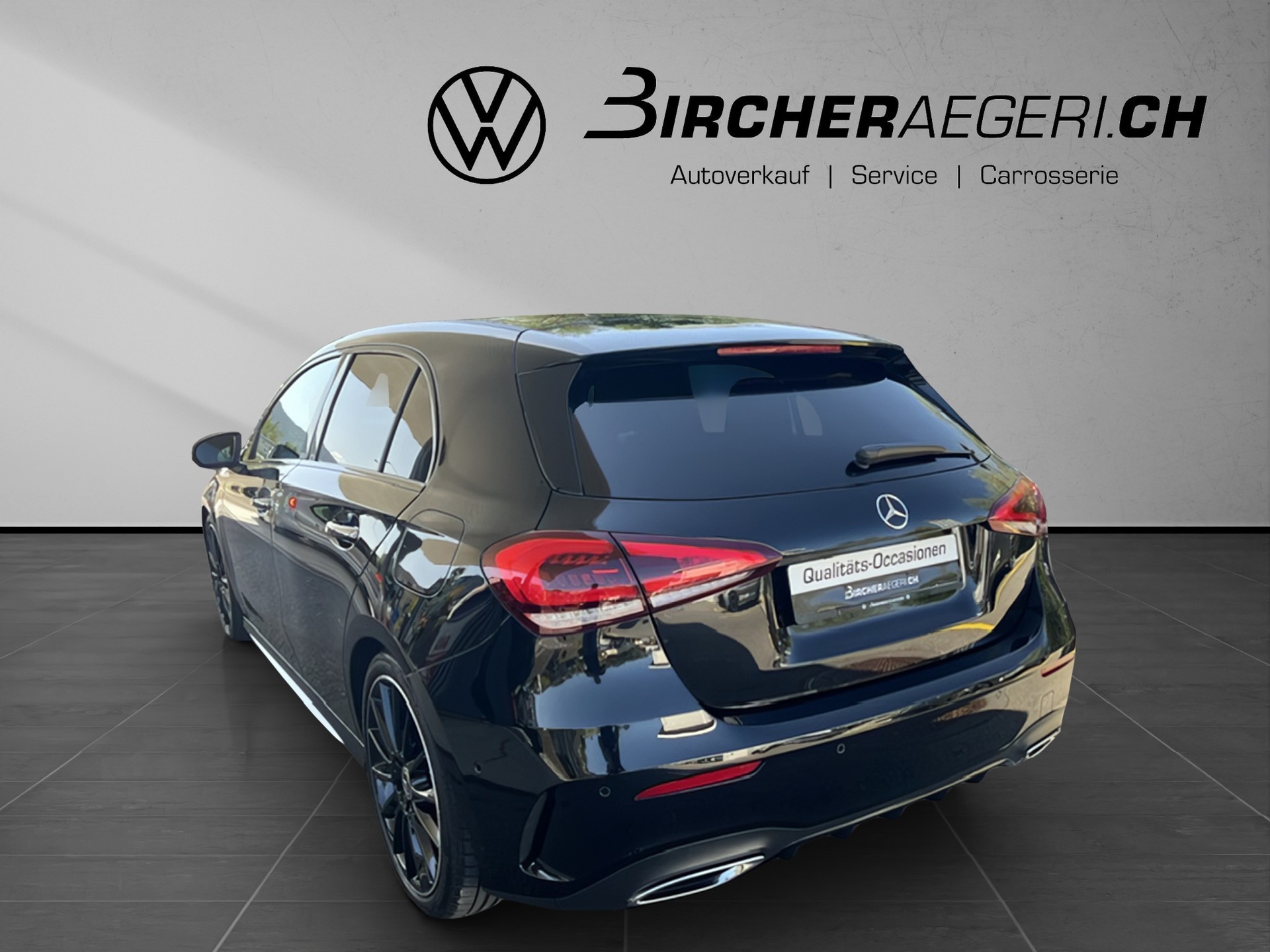 MERCEDES-BENZ A 220 d 4Matic AMG Line-image-3