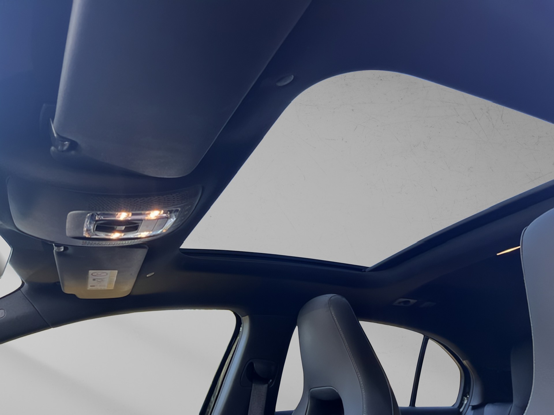 MERCEDES-BENZ A 220 d 4Matic AMG Line-image-5