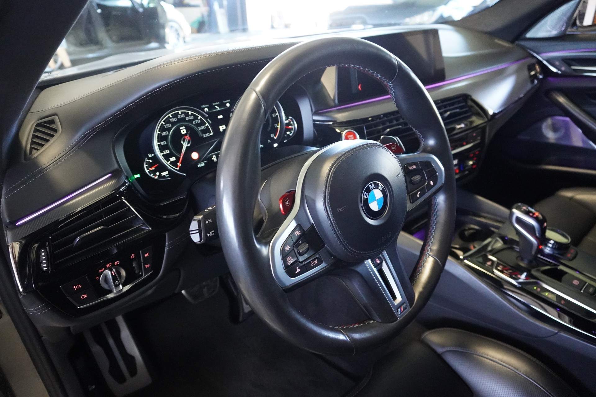 BMW M5 xDrive Drivelogic // NO OPF!! // VOLL AUSSTATTUNG //-image-6