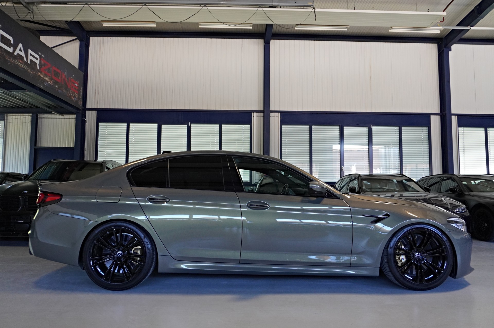BMW M5 xDrive Drivelogic // NO OPF!! // VOLL AUSSTATTUNG //-image-1