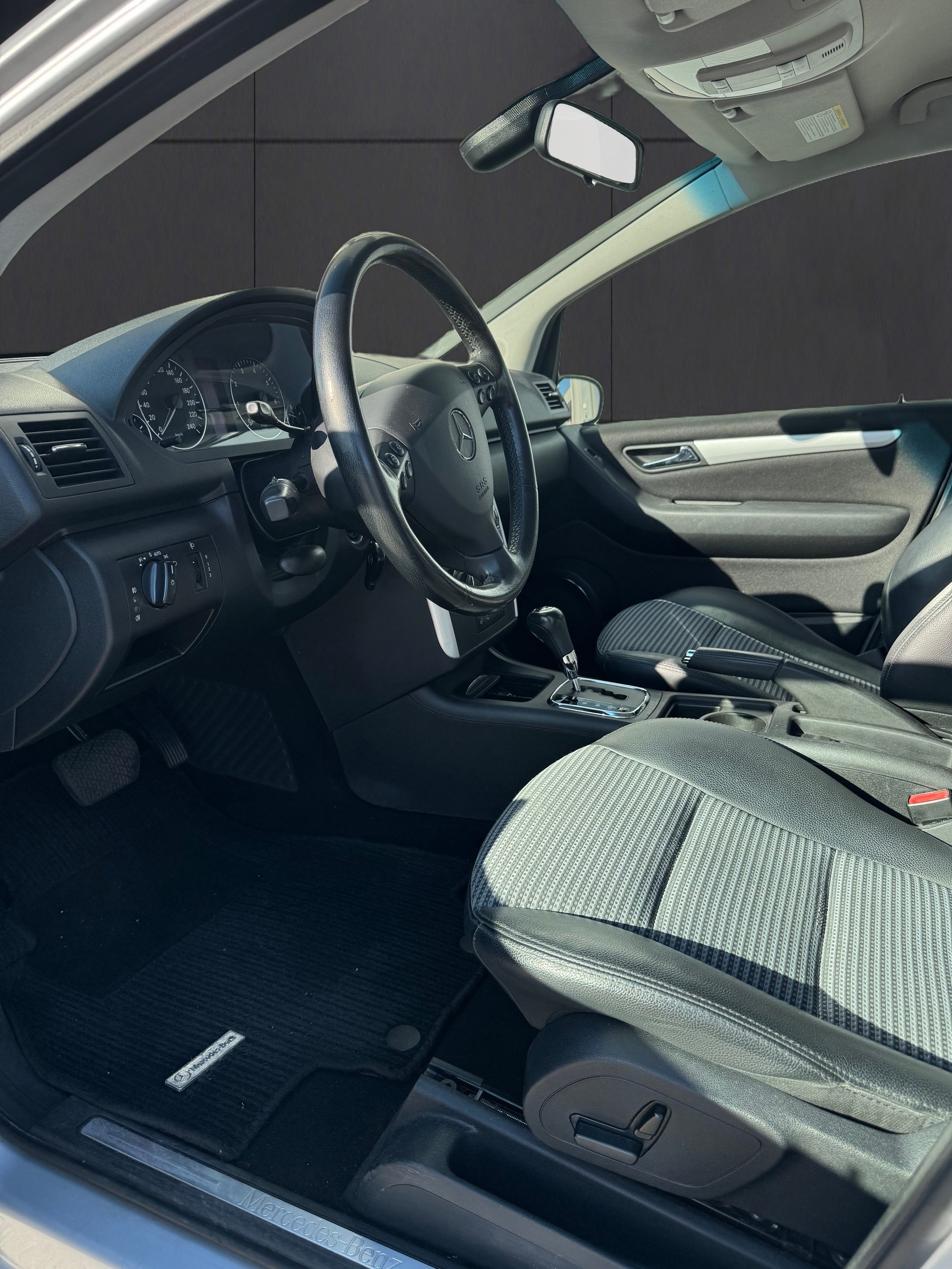 MERCEDES-BENZ A 200 Avantgarde - Expertisé 2026-image-8