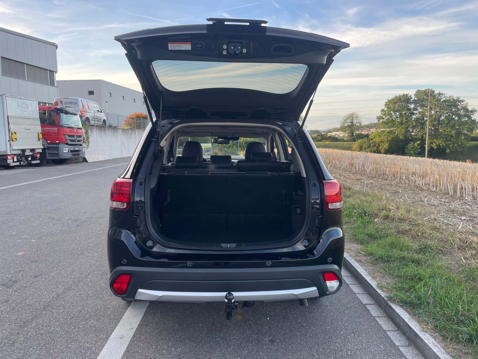 MITSUBISHI Outlander 2.2 DID Diamond 4WD Automatic-image-13