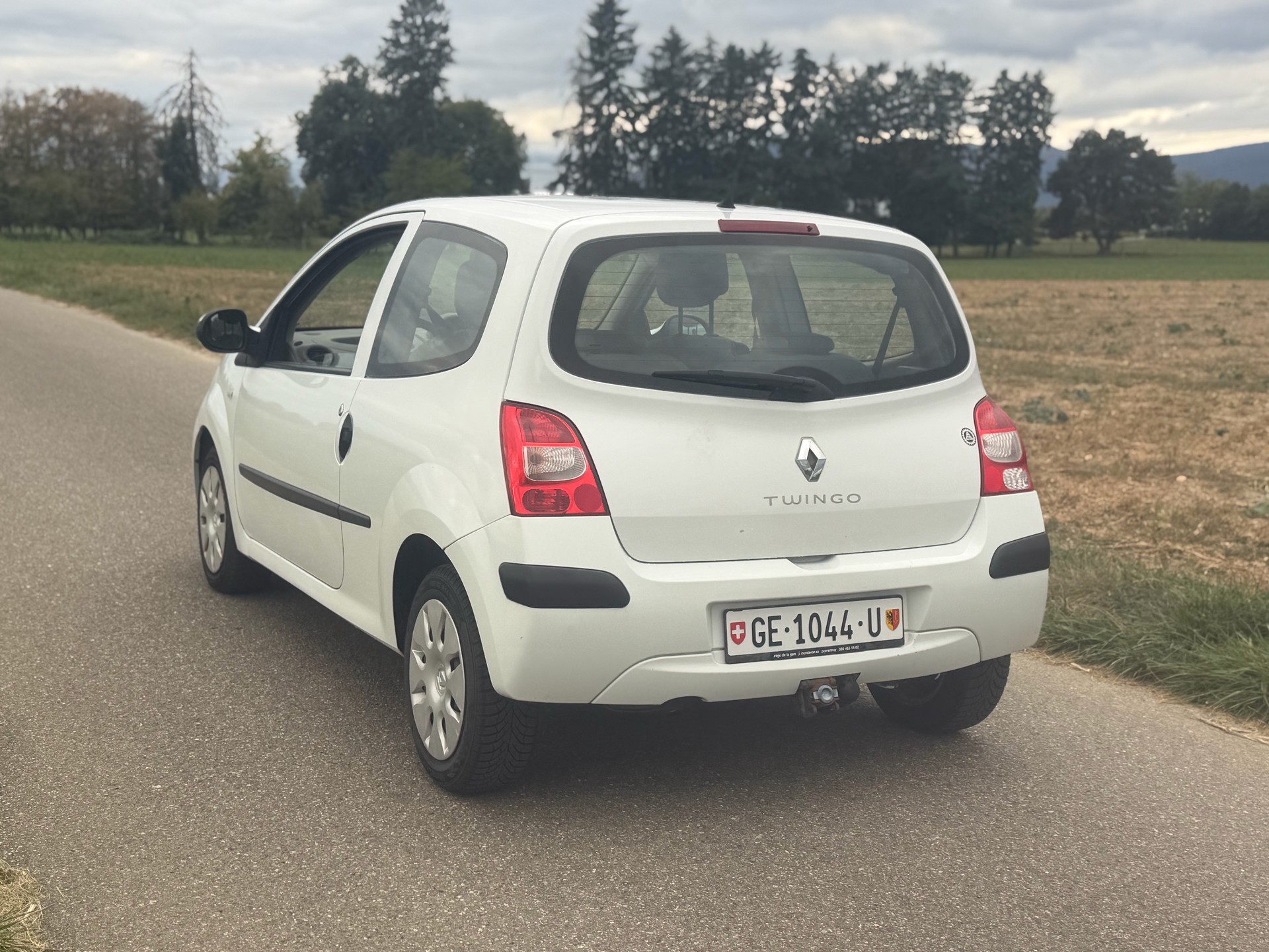 RENAULT Twingo 1.2 16V Initiale-image-6