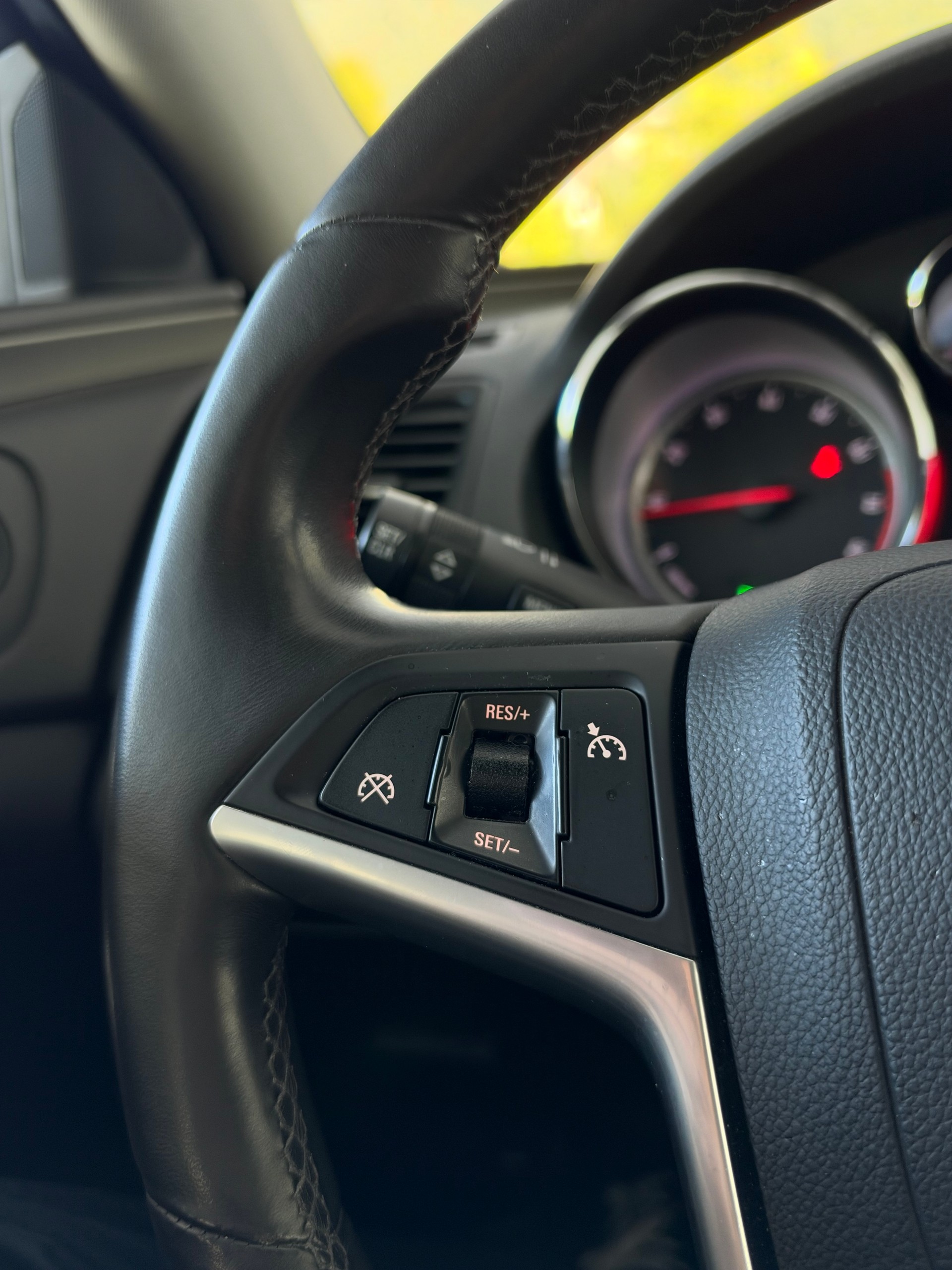 OPEL Insignia 1.8-image-9