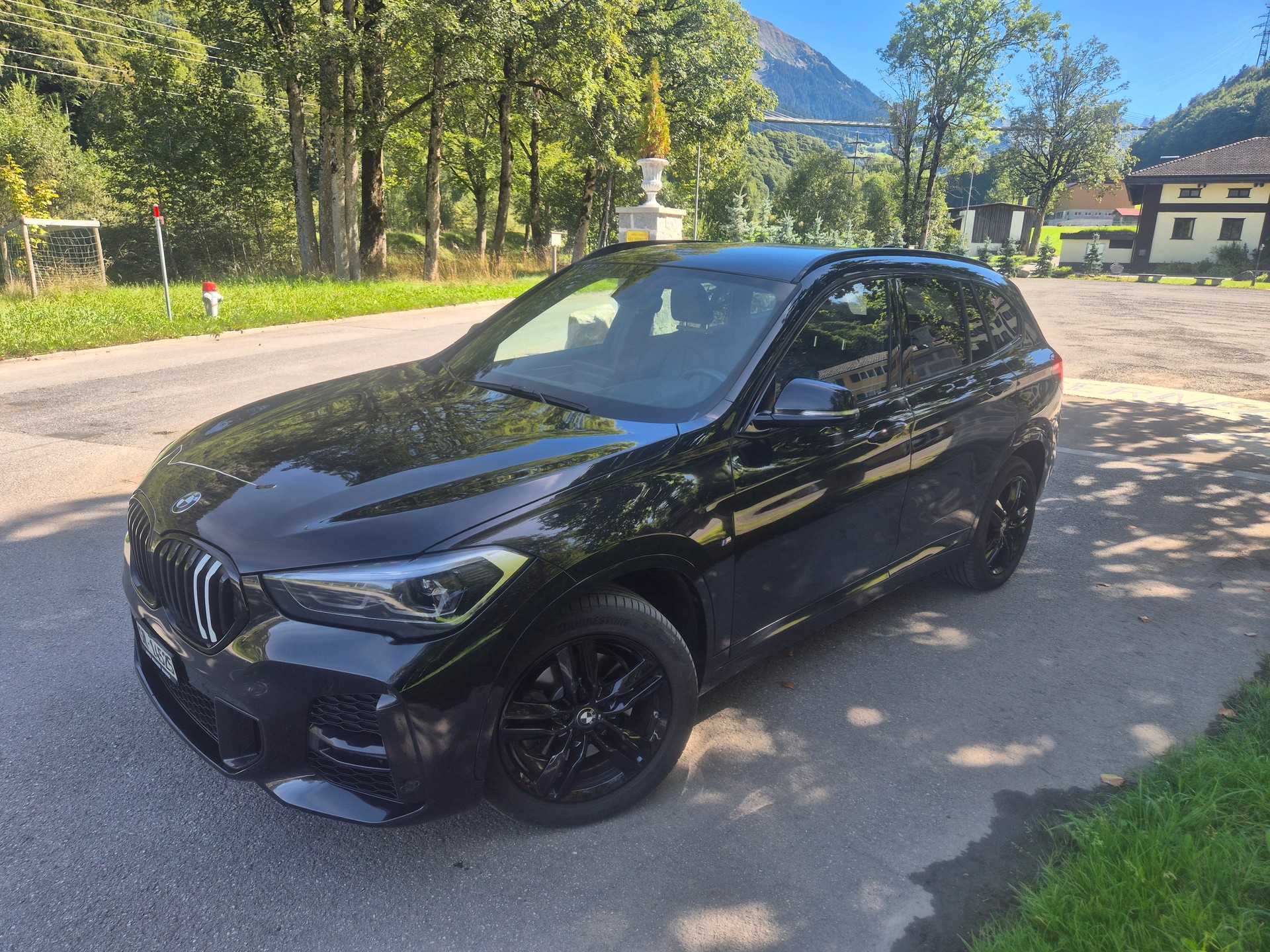 BMW X1 25ixDrive SAG-image-1