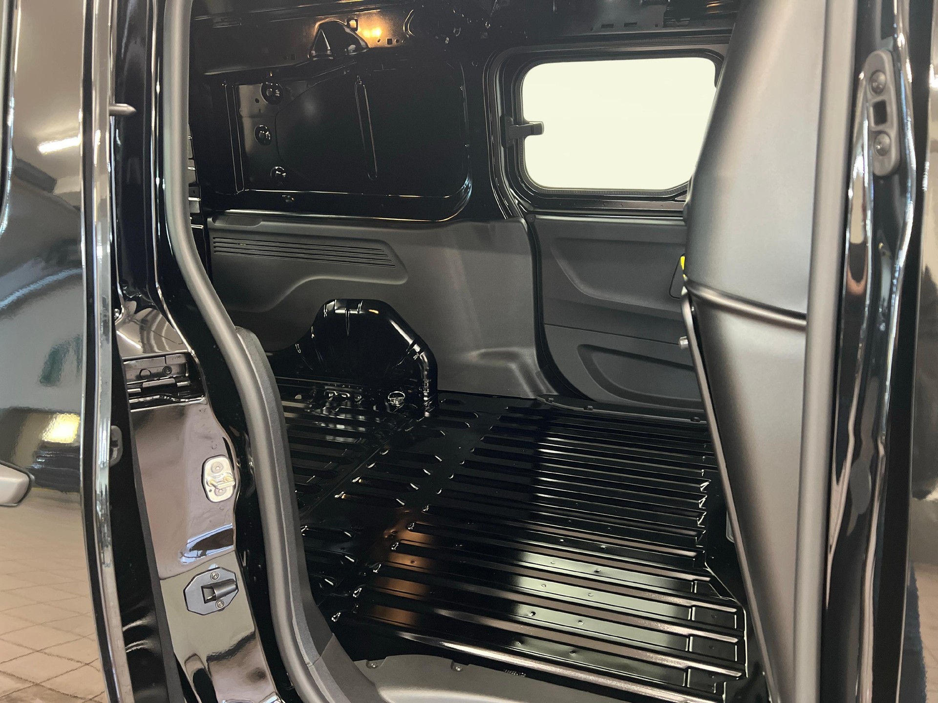 TOYOTA PROACE CITY Van L2 52KWh Advanced-image-11