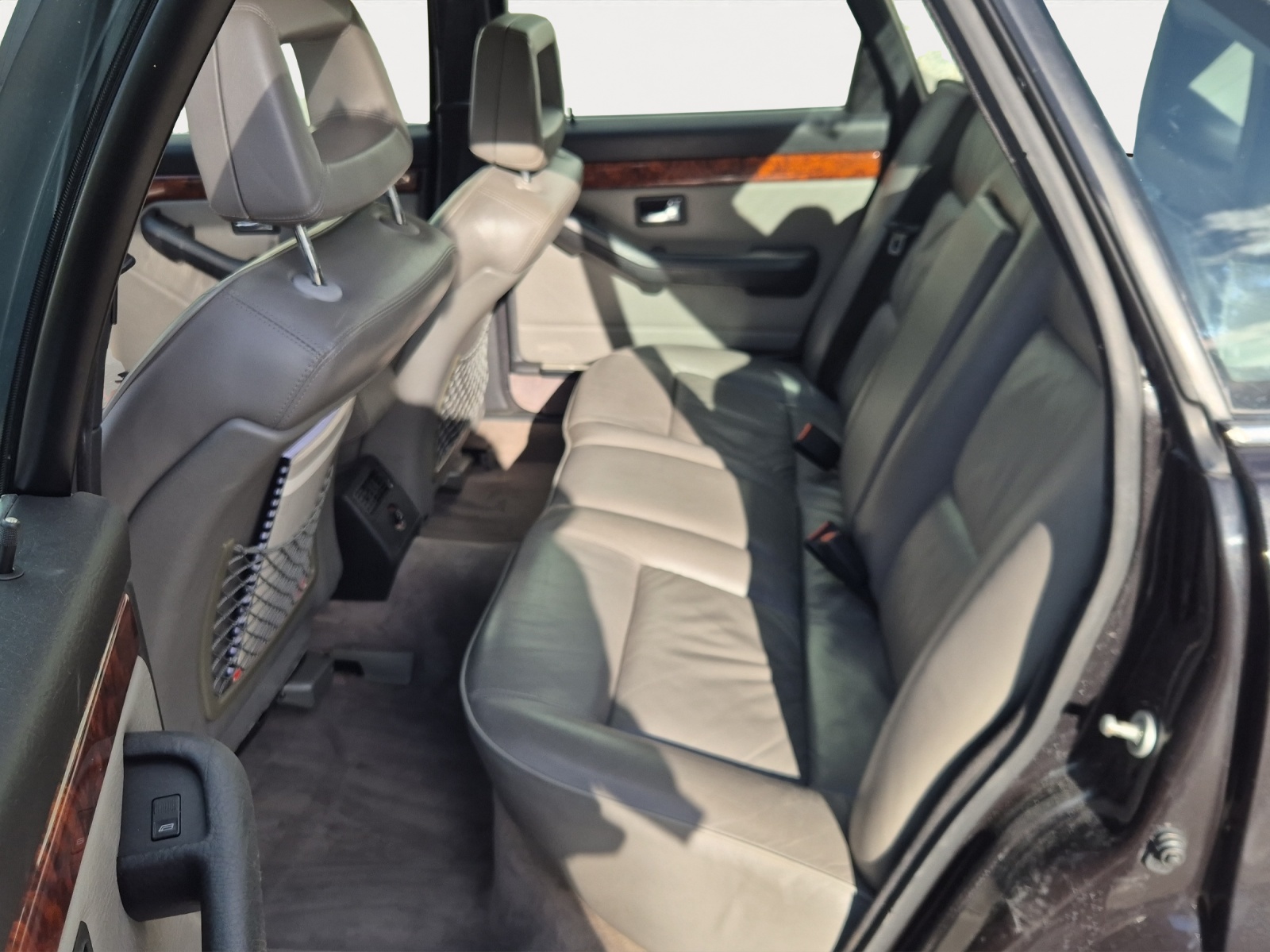AUDI V8 3.6 quattro-image-10