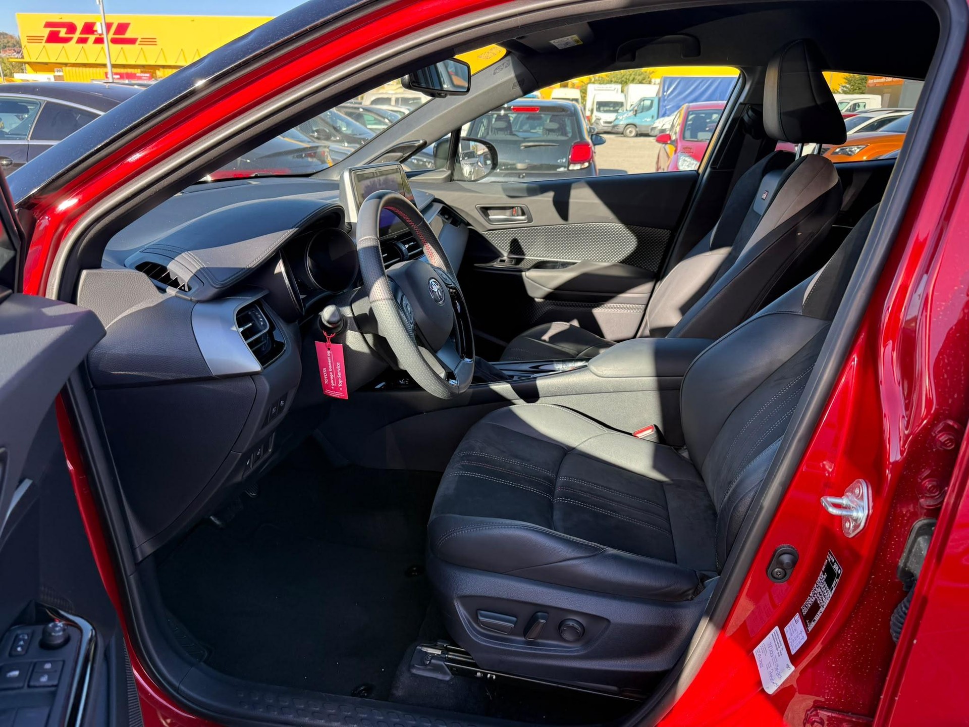 TOYOTA C-HR 2.0 VVTi HSD GR Sport-image-6