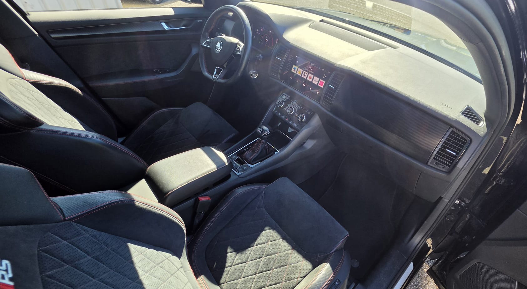 SKODA Kodiaq 2.0 Bi-TDI SCR RS 4x4 DSG-image-9