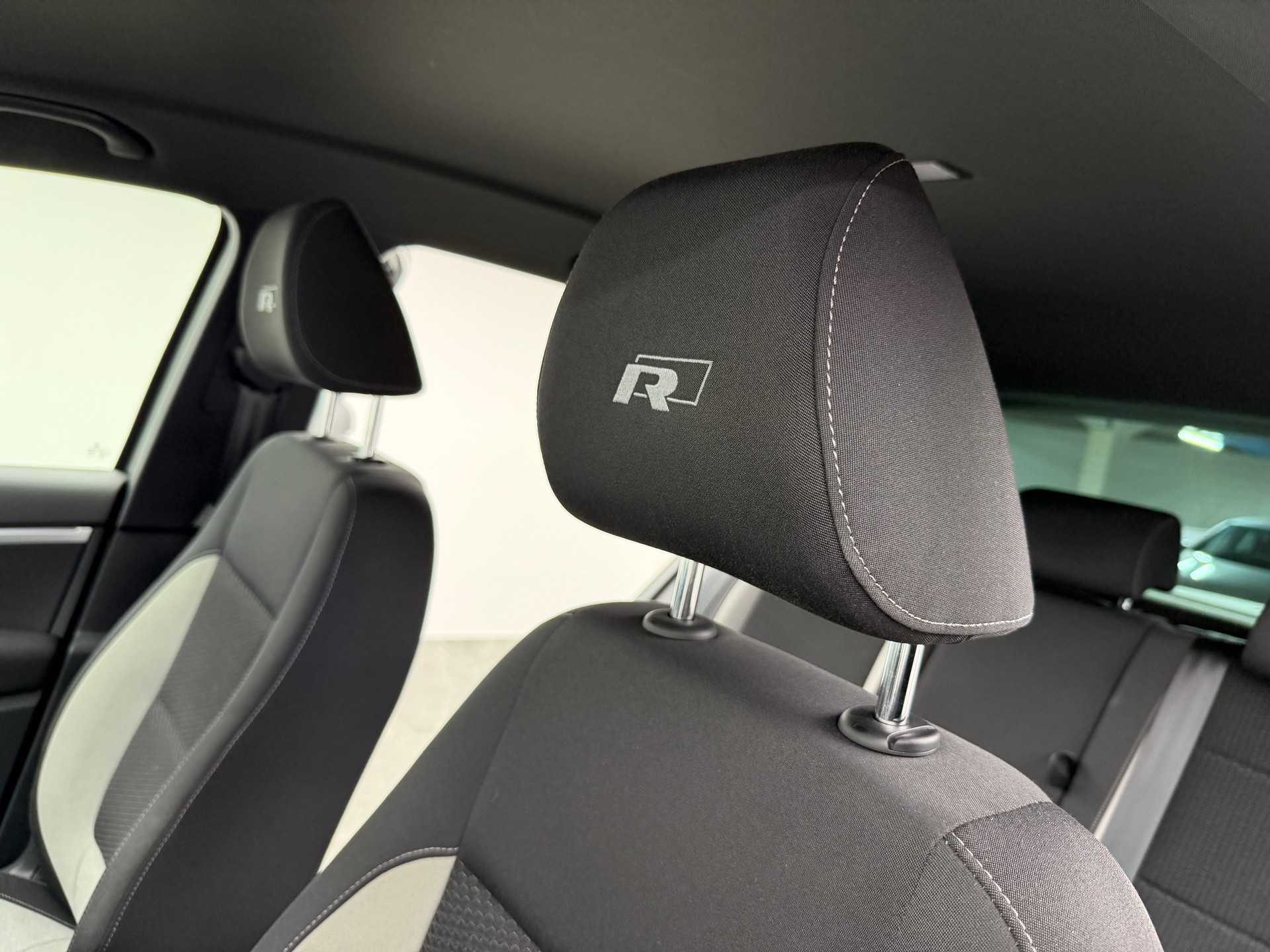 VW Tiguan 2.0 TDI BMT CUP ABT 205PS 4Motion DSG / RF-Kamera / Navi / PDC / DAB / AHK-Schwenkbar /-image-7