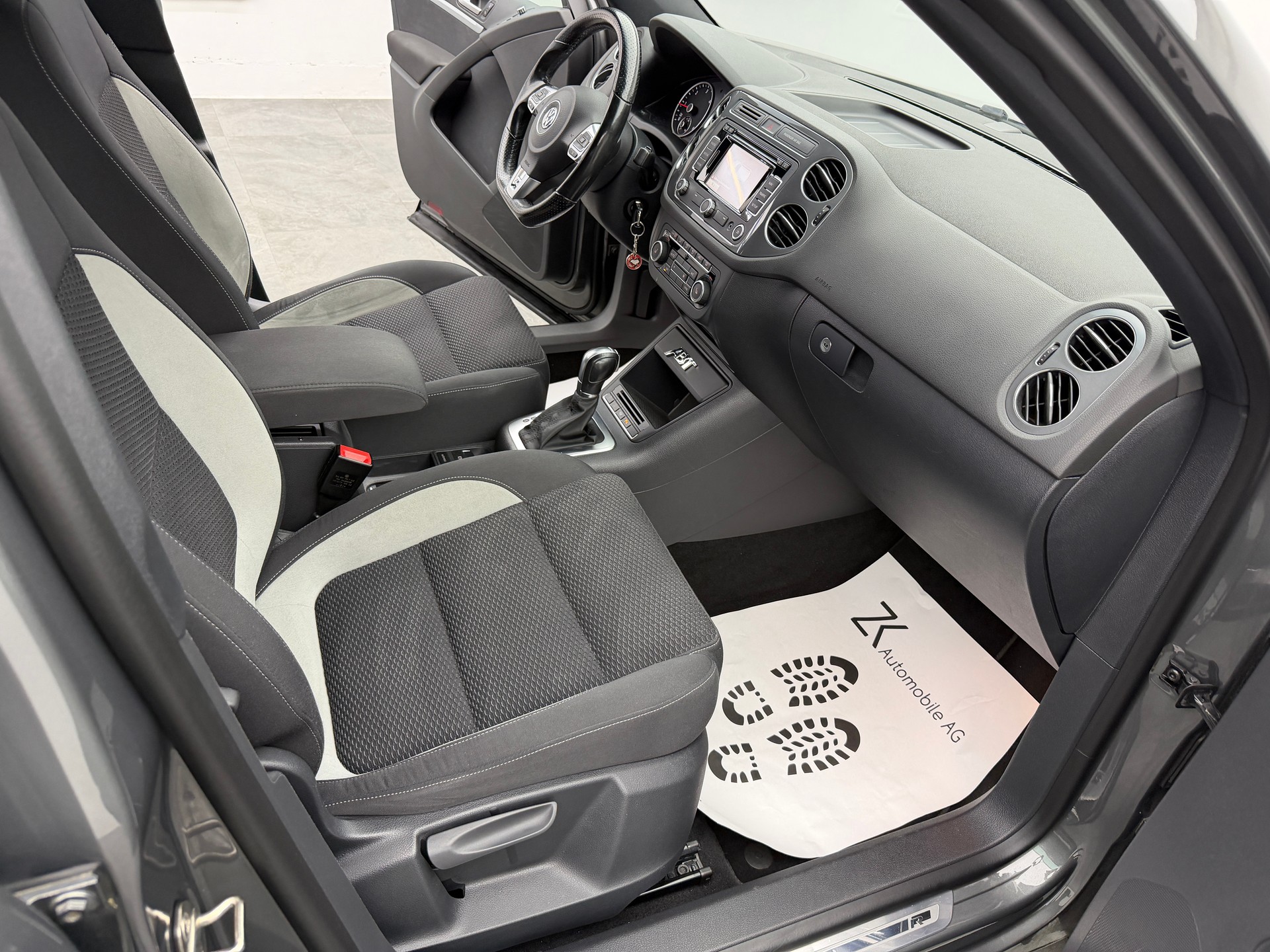 VW Tiguan 2.0 TDI BMT CUP ABT 205PS 4Motion DSG / RF-Kamera / Navi / PDC / DAB / AHK-Schwenkbar /-image-9